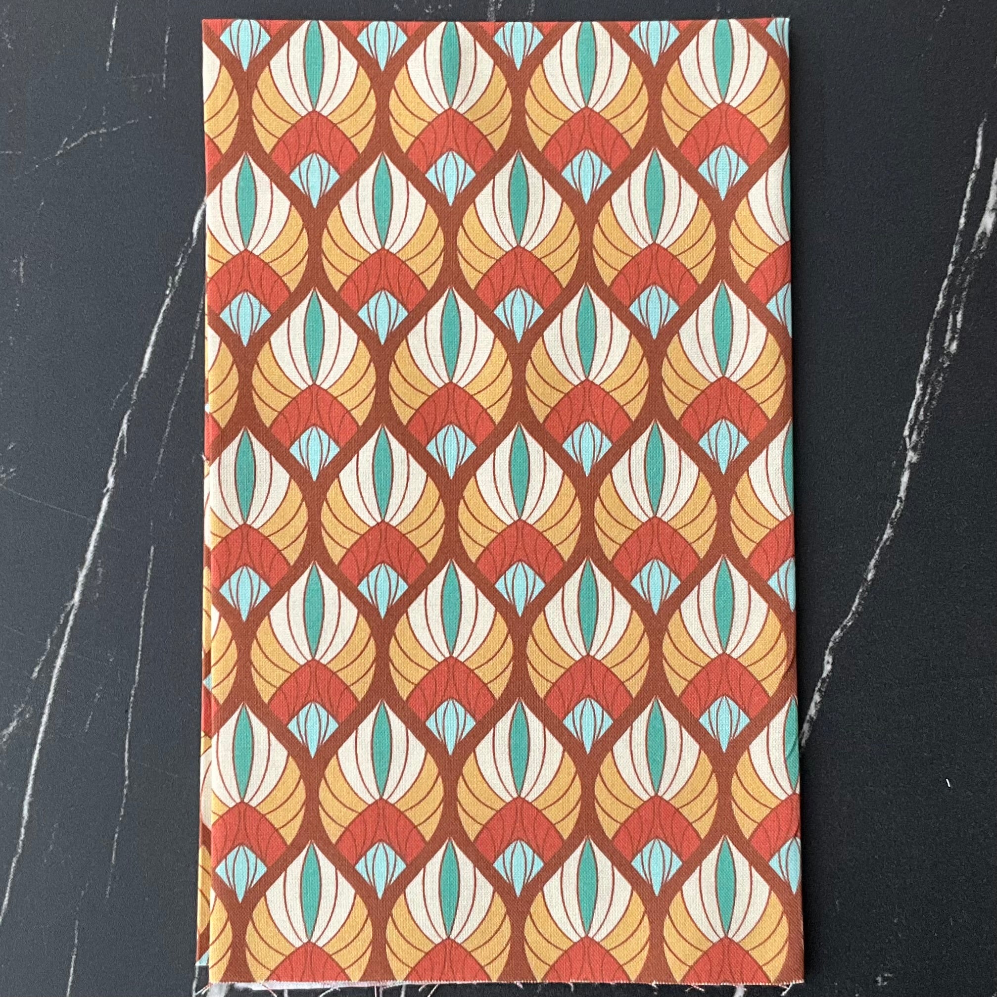 Florissima by Juliana Tipton : Deco Shells Gold 228076 – Modern Quilt Co.