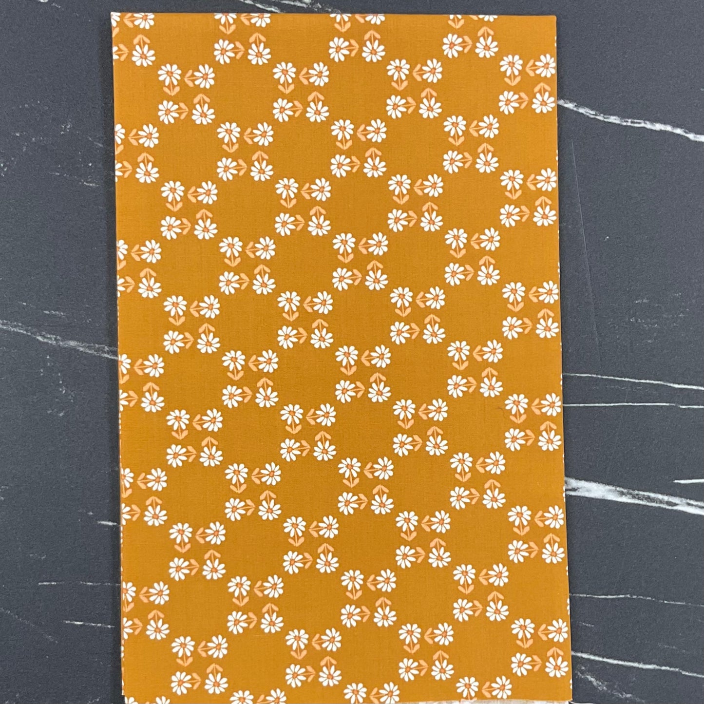 GeoBloom by Sewcial Bee Collective : Happy Daisy SBC-GB-1033