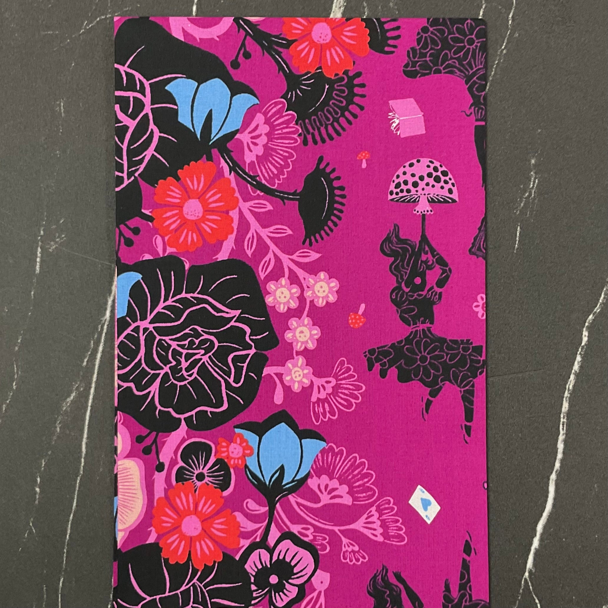 Hello Alice by Sarah Watts : Rabbit Hole Berry RS2121 12 – Modern