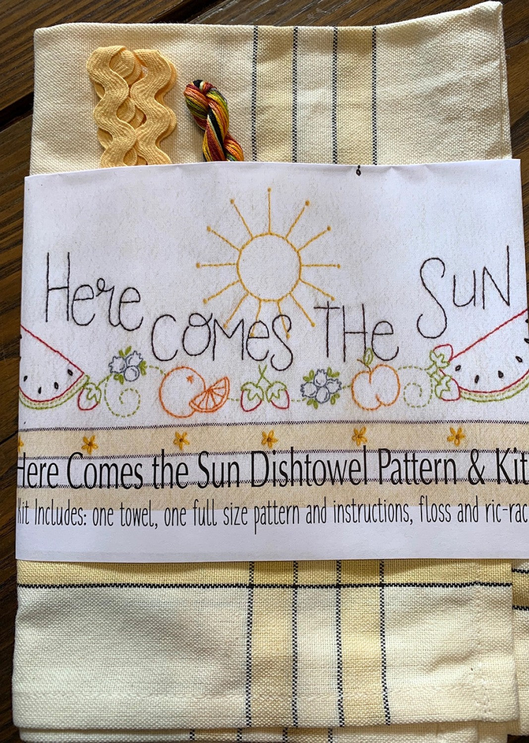 Here Comes the Sun Dishtowel Kit # BR256K - Special Order