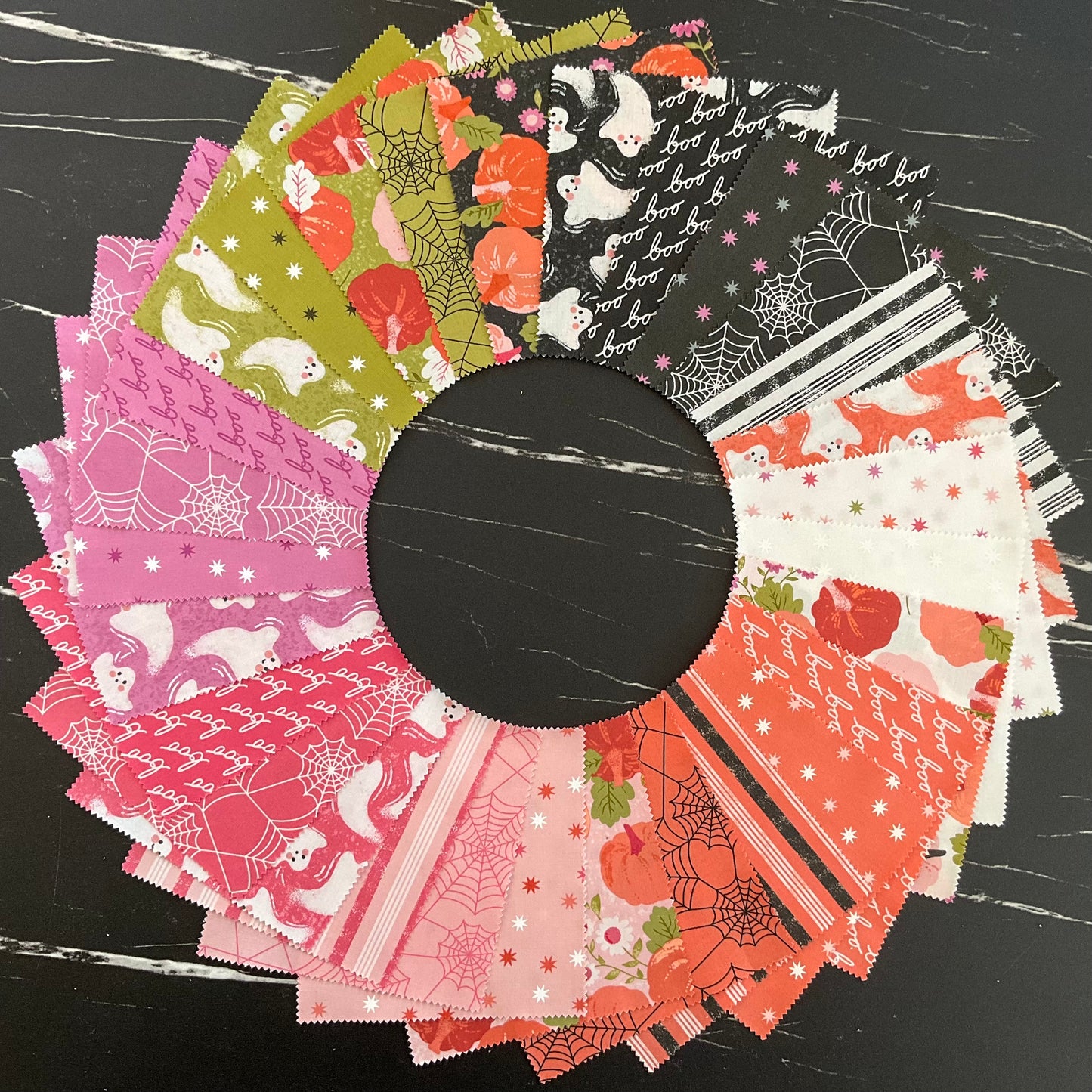 Hey Boo by Lella Boutique - Mini Charm 5210MC