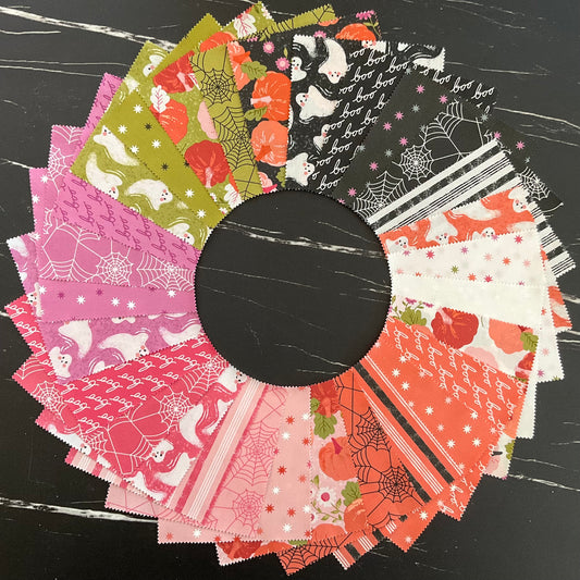 Hey Boo by Lella Boutique - Mini Charm 5210MC