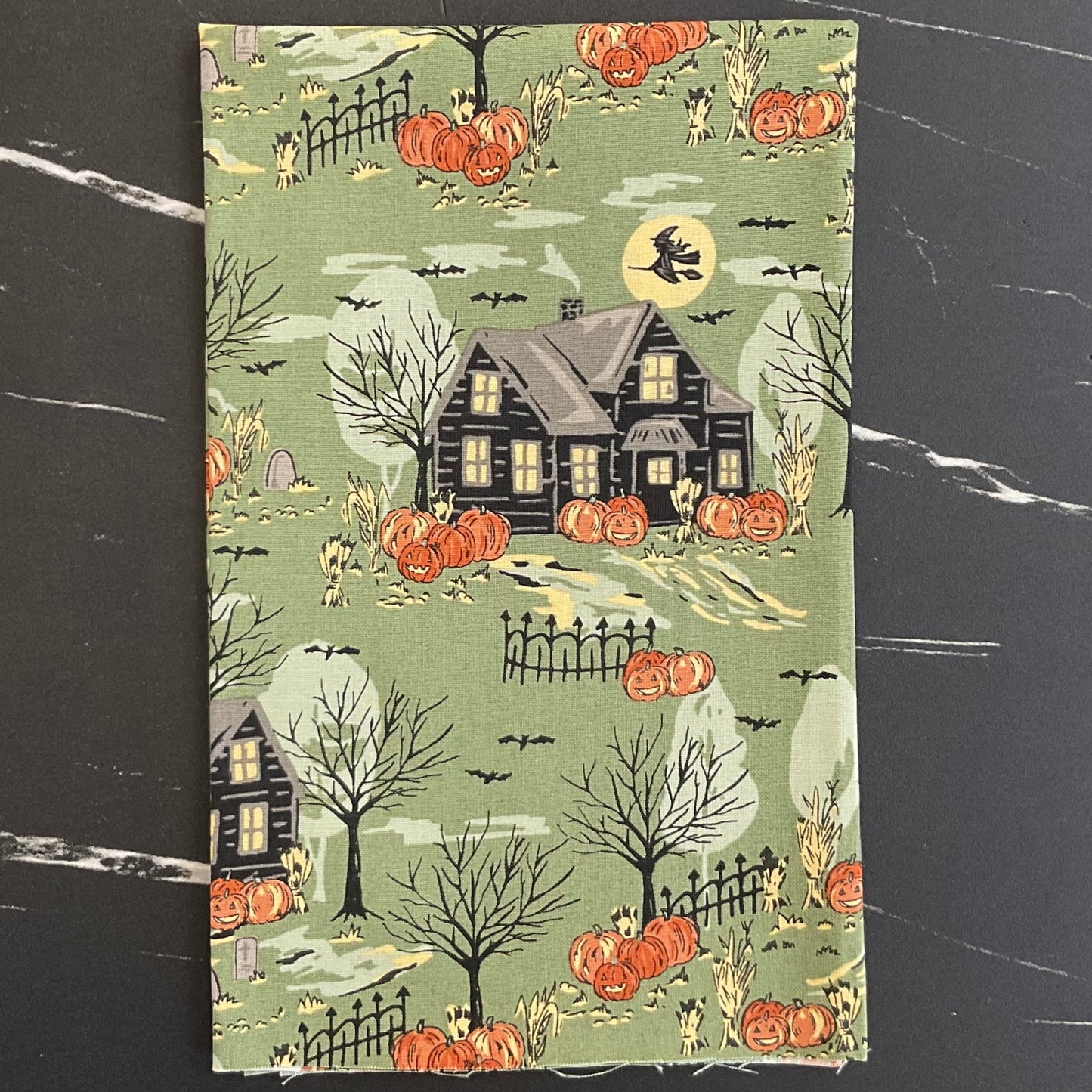 Home Sweet Haunt by Stacy Iest Hsu : Bundles