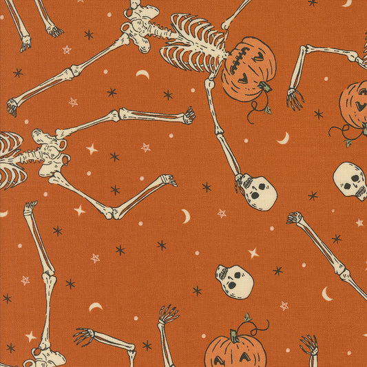 Home Sweet Haunt by Stacy Iest Hsu : Pumpkin Head Skeleton Rust 20913 13