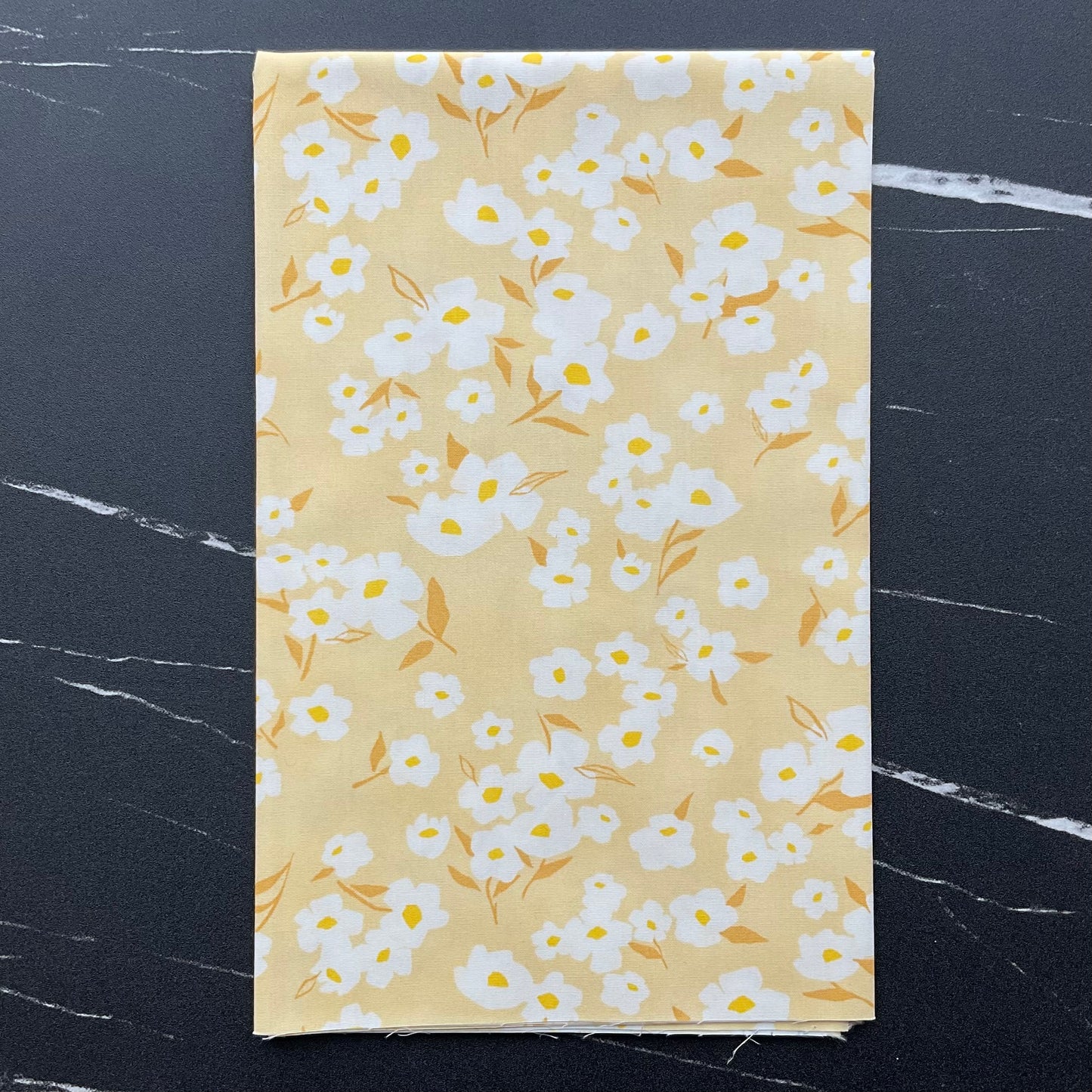 Honey Fusion by AGF Studio Spring Daisies Honey - FUSHO2606