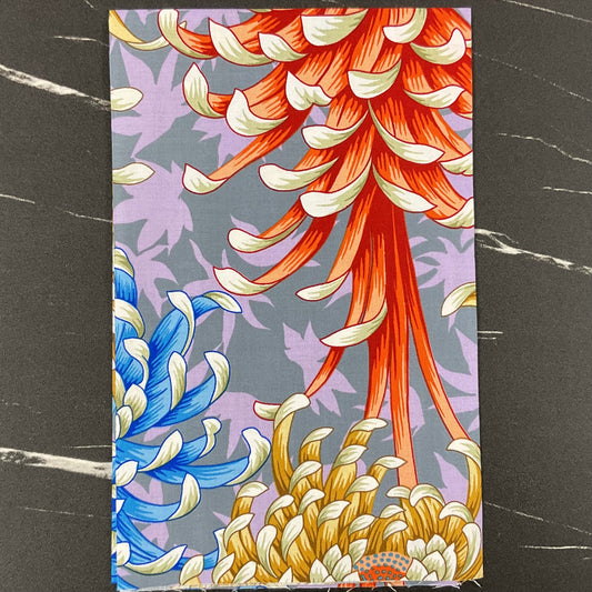 Kaffe Fassett Collective August 2025 : Spider Mums Pastel PWPJ135.PASTEL