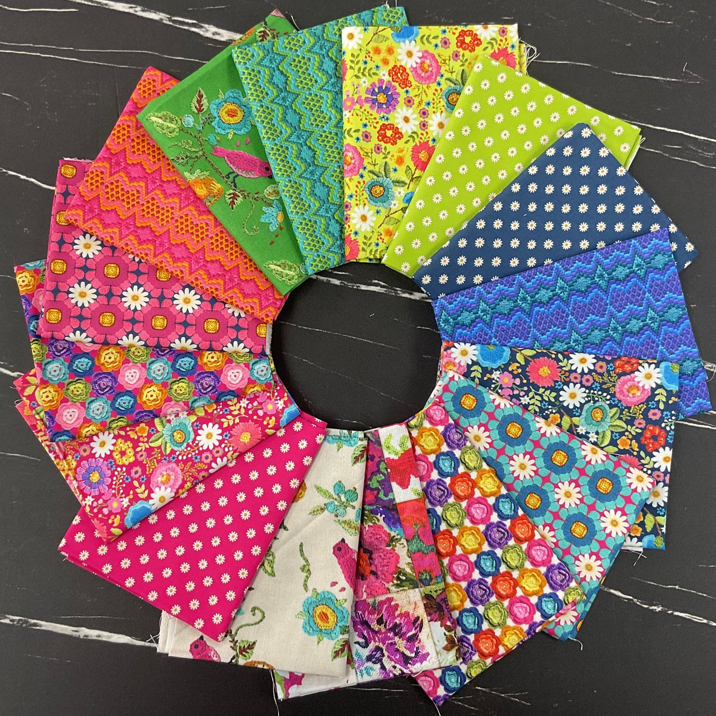 Vintage Soul by Cathe Holden : Fat Quarter Bundle