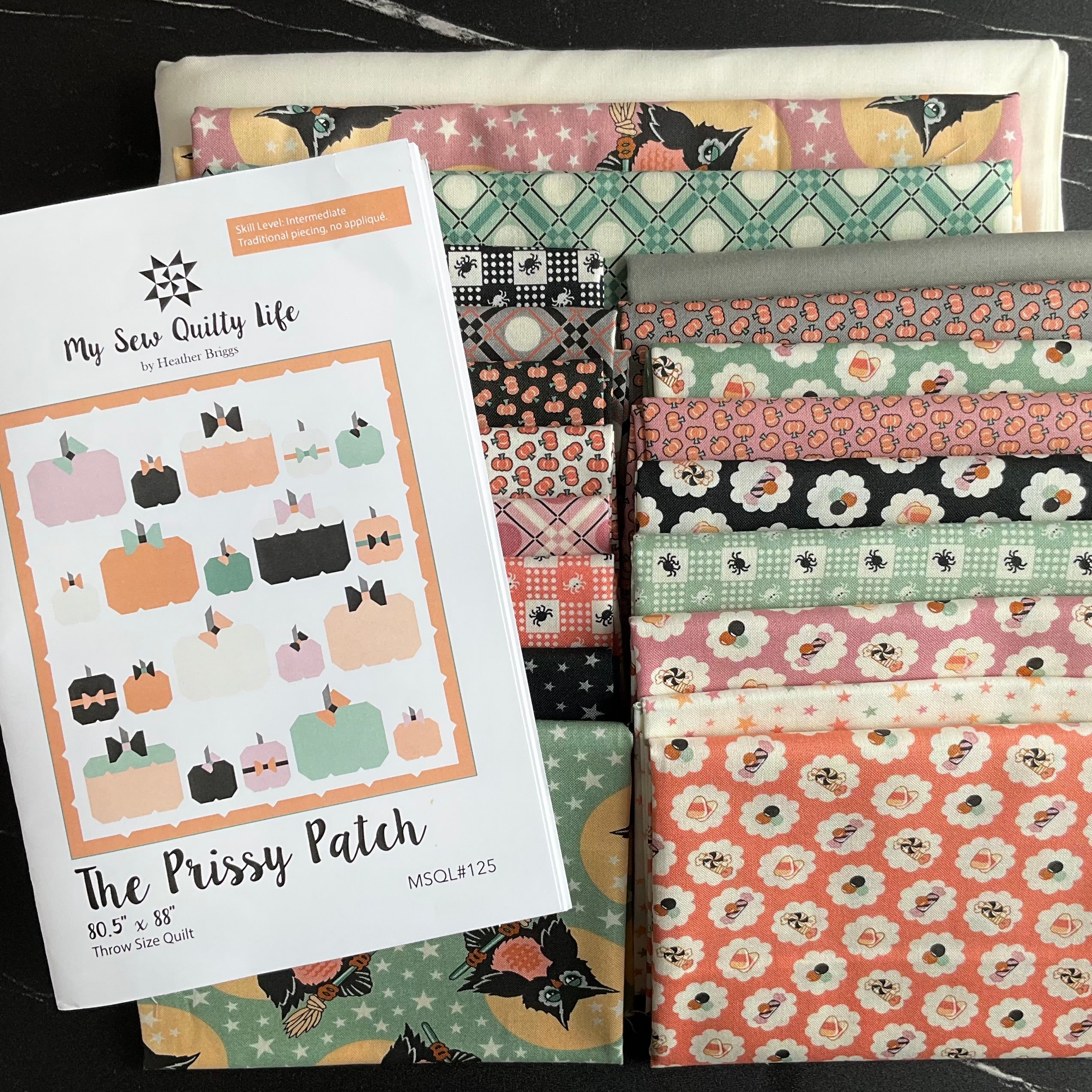 Owl *o* Ween Quilt Kit deals – Pre-Order – May Delivery by Urban Chiks (kit31190)