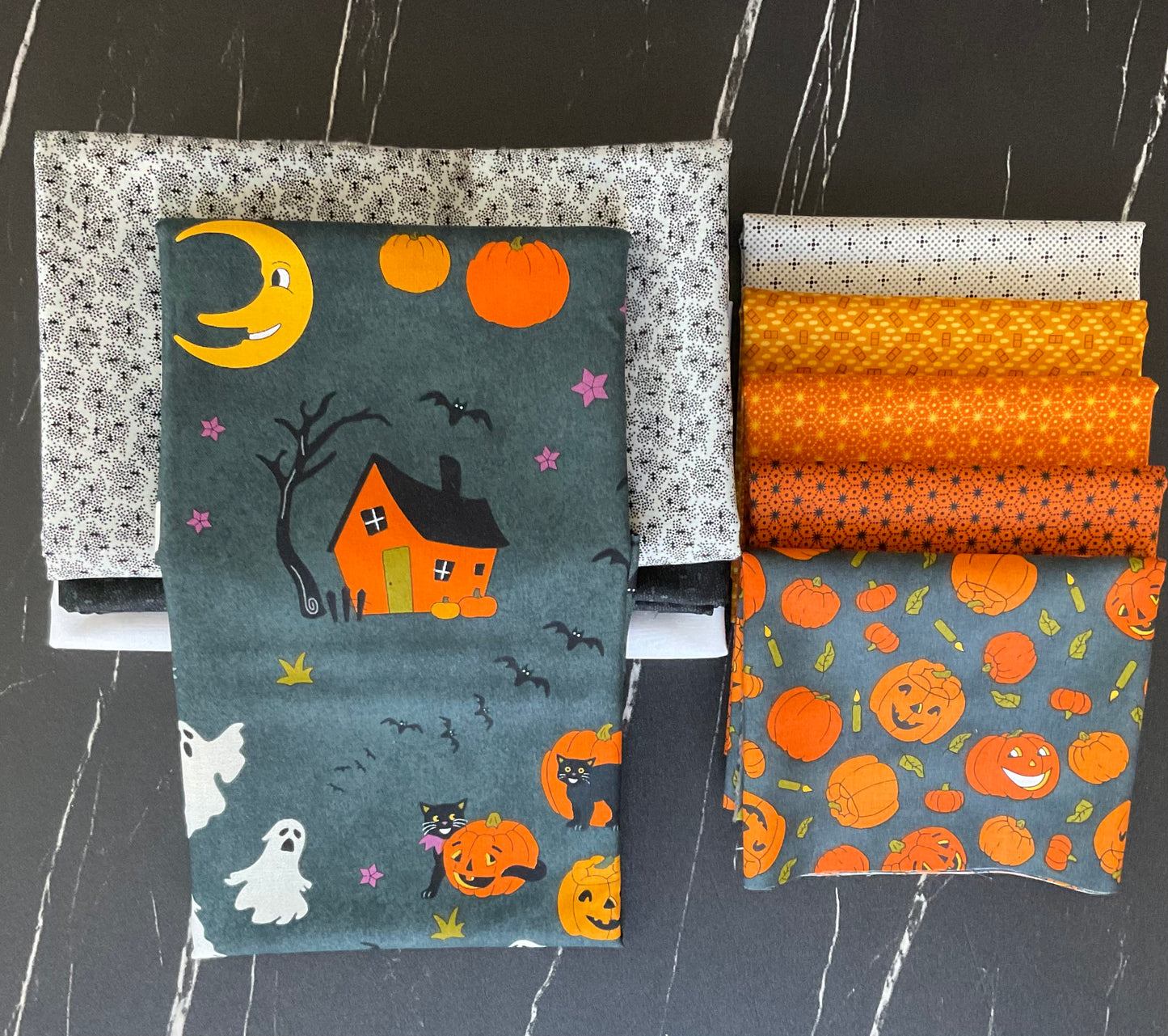 Pas de trucs, juste des friandises par Hannah West : Kit de courtepointe Halloween arrive