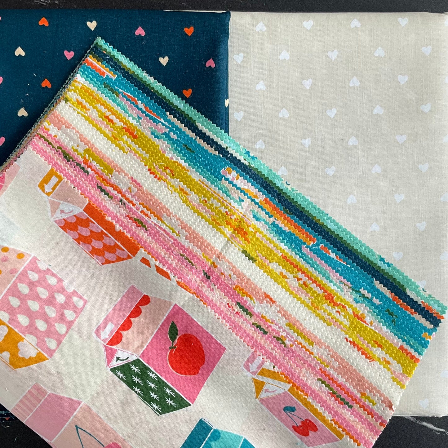 Juicy by Melody Miller - Mod Dreams Quilt Kit