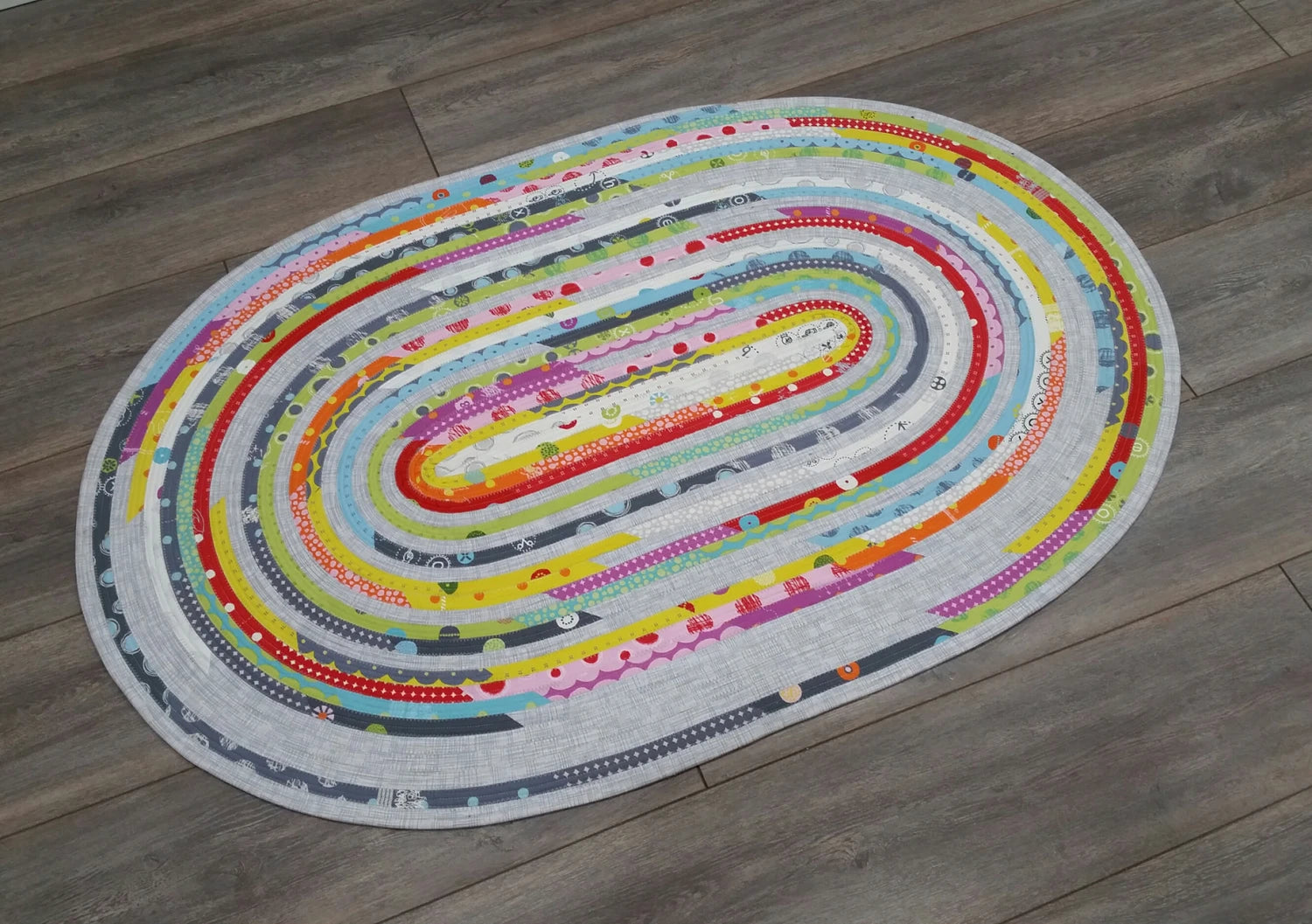Jelly Roll Rug Pattern by Roma Lambson