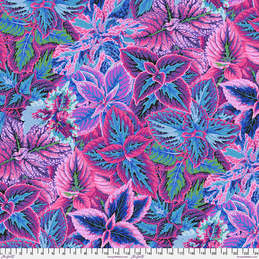 Kaffe Fassett Collective August 2025 : Bold Leaves Blue PWPJ132.BLUE