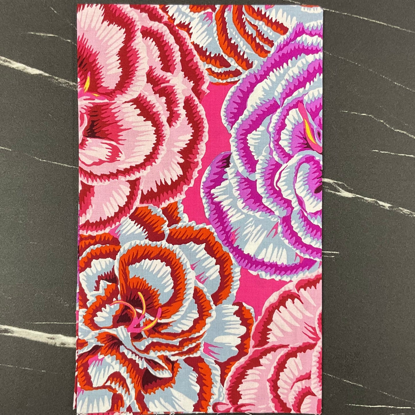 Kaffe Fassett Collective August 2025 : Warm Bundle