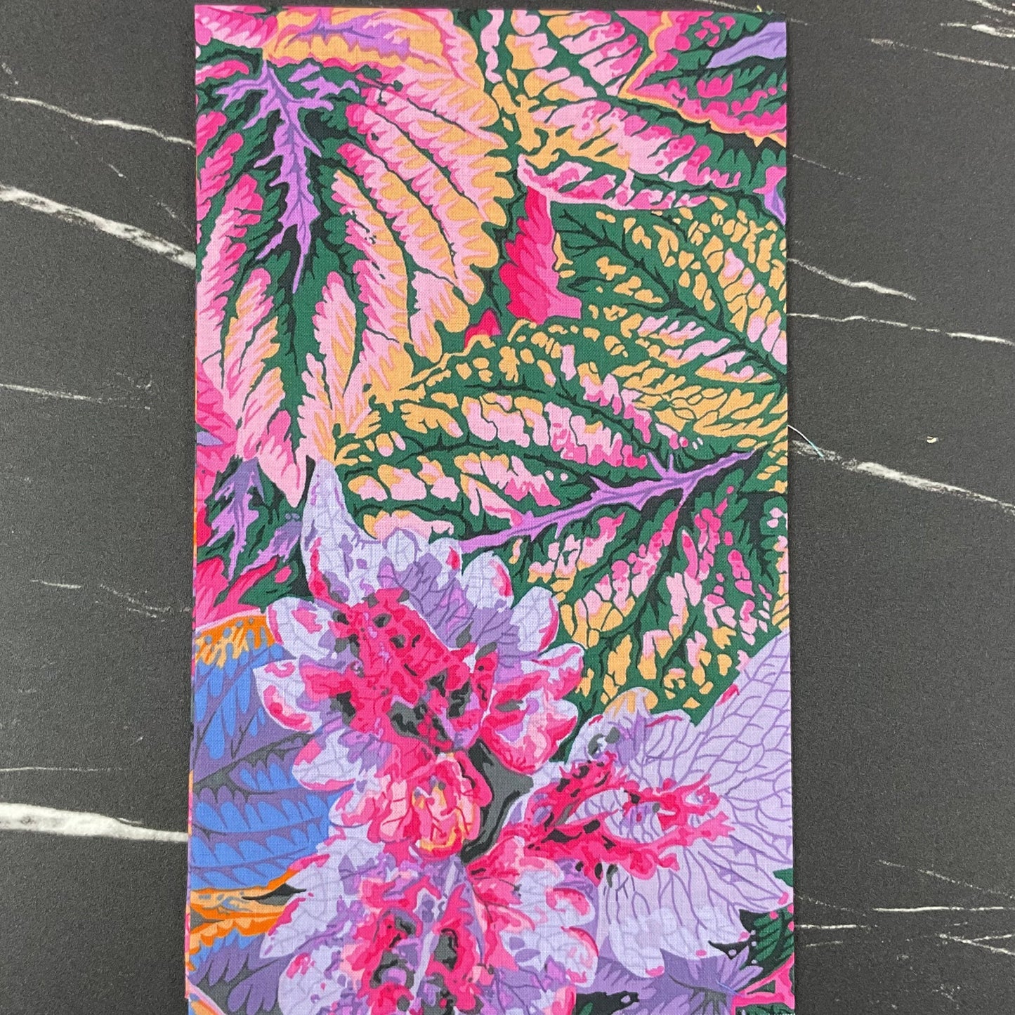 Kaffe Fassett Collective August 2025 : Warm Bundle