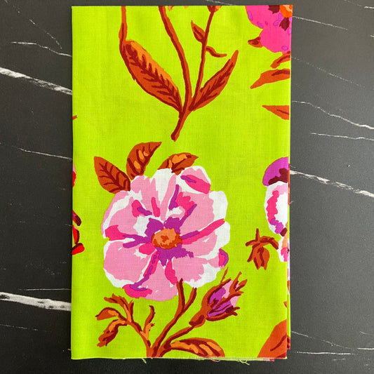 Kaffe Fassett Collective February 2025 : Flower Studies - Lime PWGP205.LIME