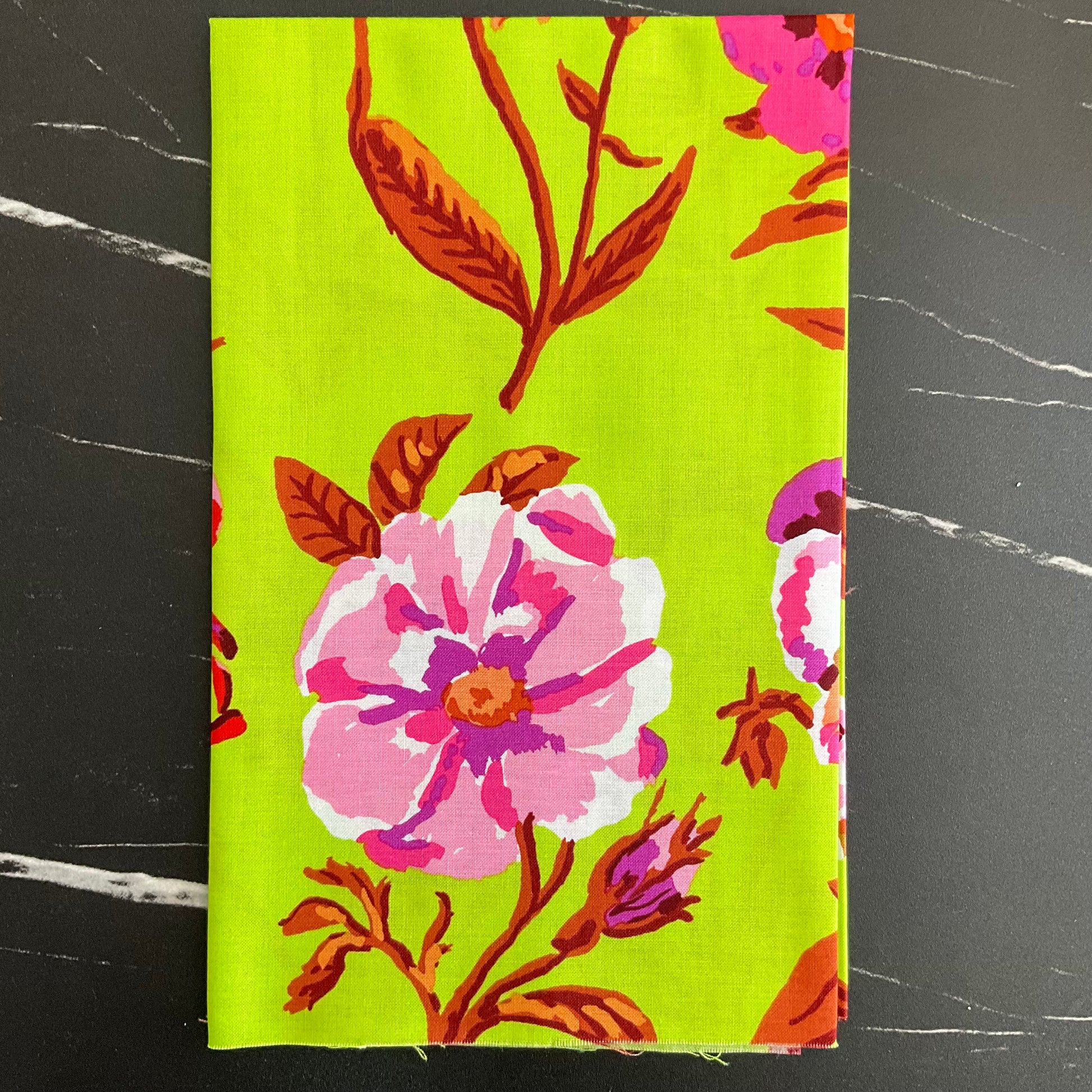 Kaffe Fassett Collective February 2025 : Flower Studies - Lime PWGP205.LIME