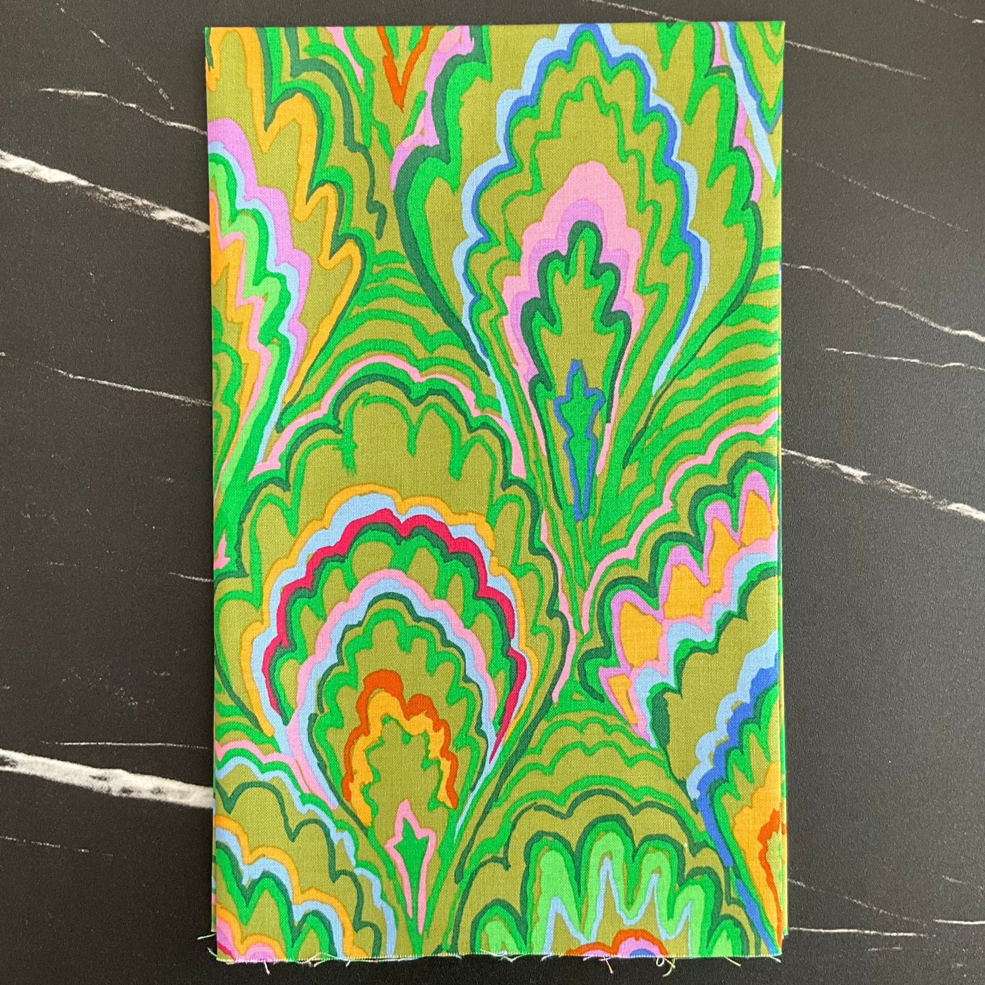 Kaffe Fassett Collective February 2025 : Marble Scallops Green-PWGP207.GREEN