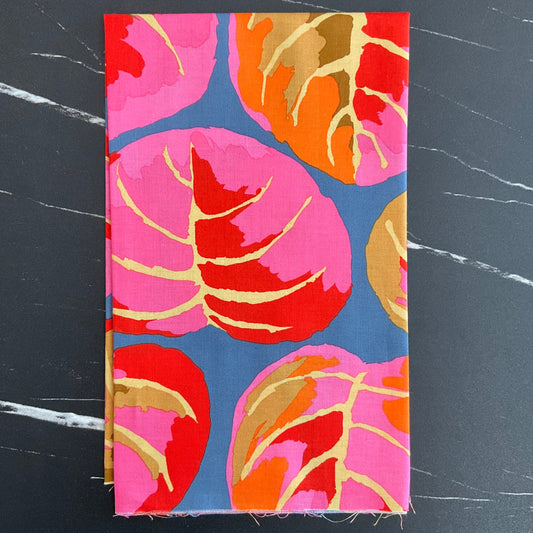 Kaffe Fassett Collective February 2025 : Palm Leaves Pink - PWGP208.PINK