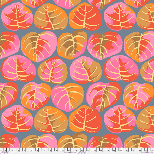Kaffe Fassett Collective February 2025 : Palm Leaves Pink - PWGP208.PINK