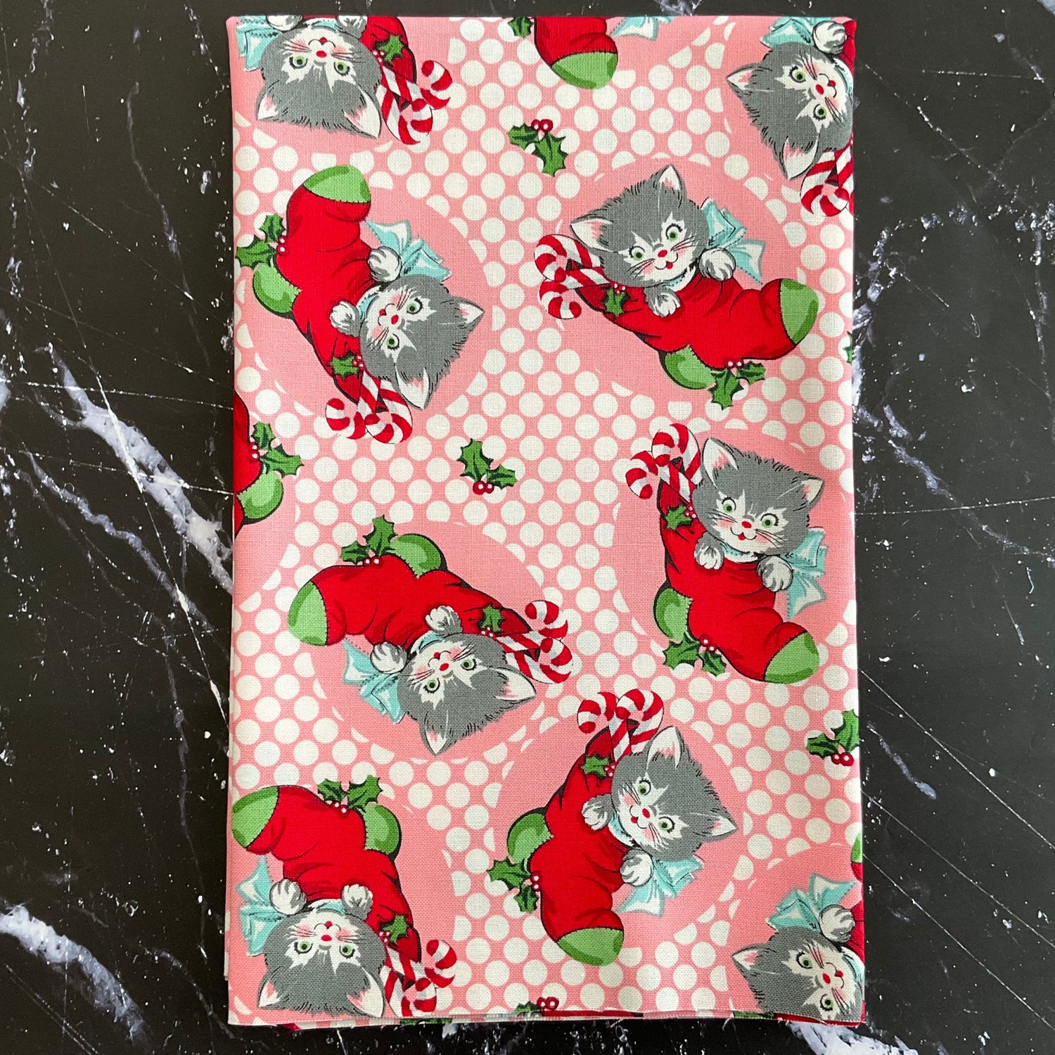 Kitty Christmas By Urban Chiks : Kitty Dots Stockings 31200 13