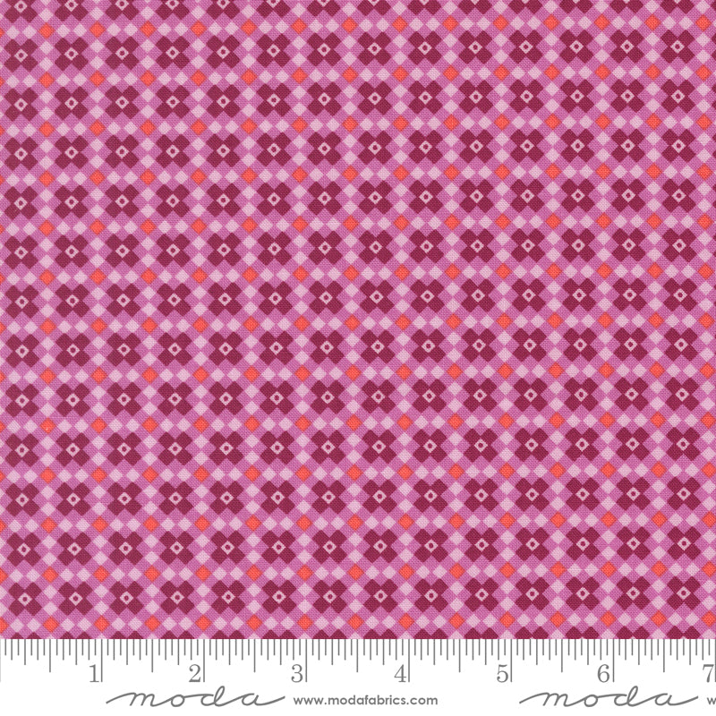 Legendary Love by Sarah Thomas of Sariditty : Fencing Wisteria 45055 16