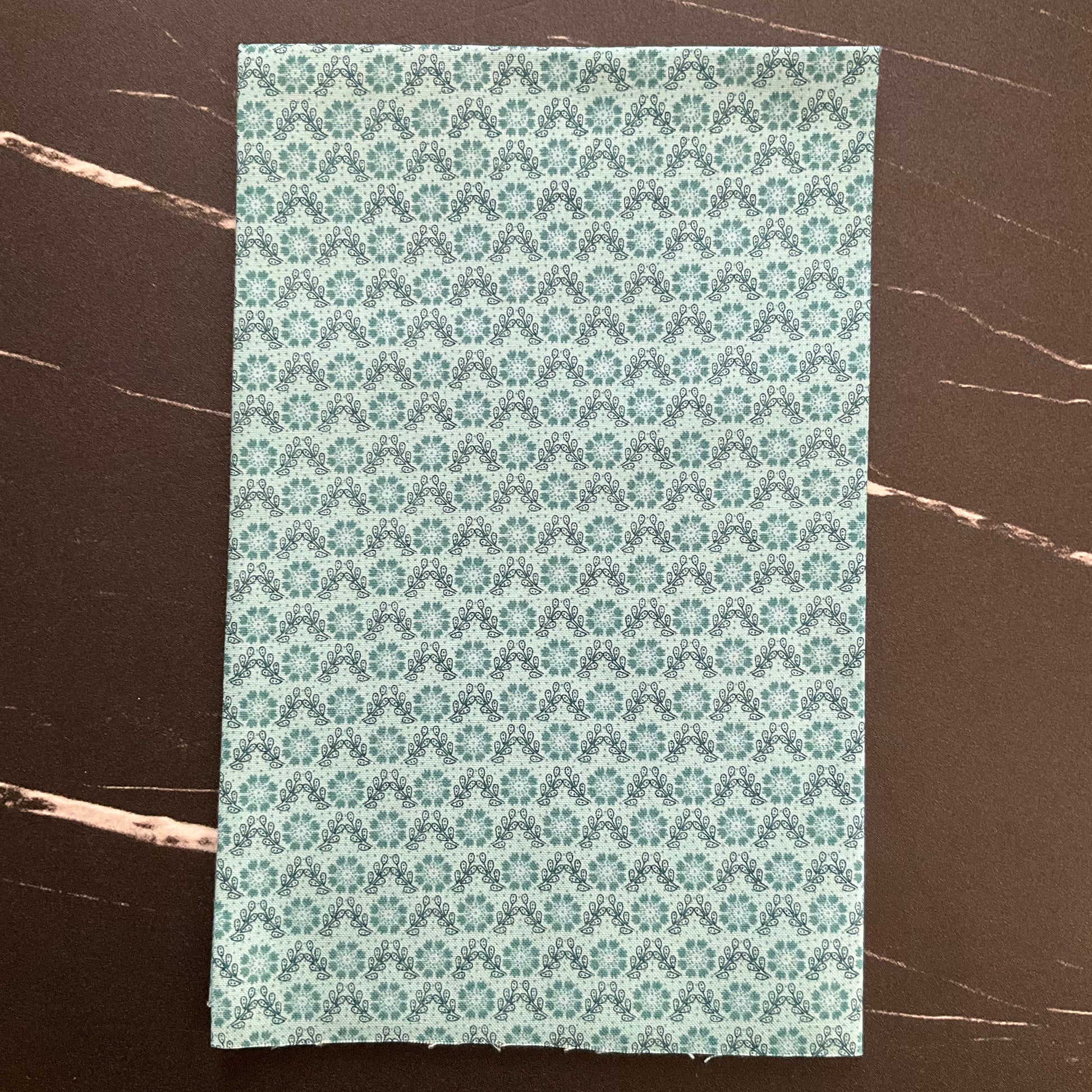 Lighthouse by Laundry Basket Quilts - Lacey Splash A1481-B