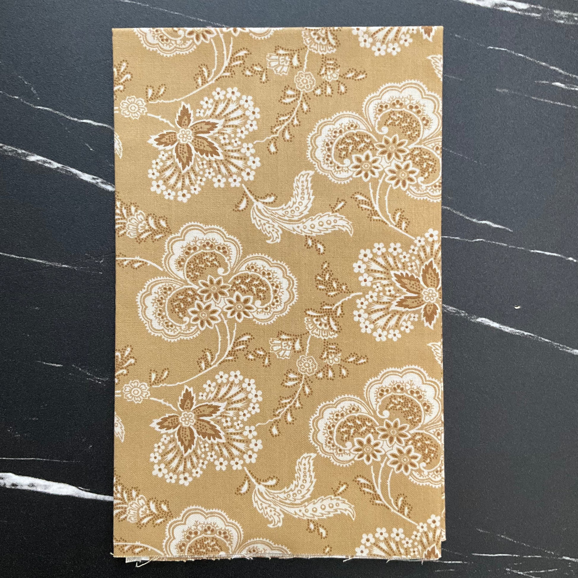 Lighthouse by Laundry Basket Quilts - Allium Lakehouse A1475-N