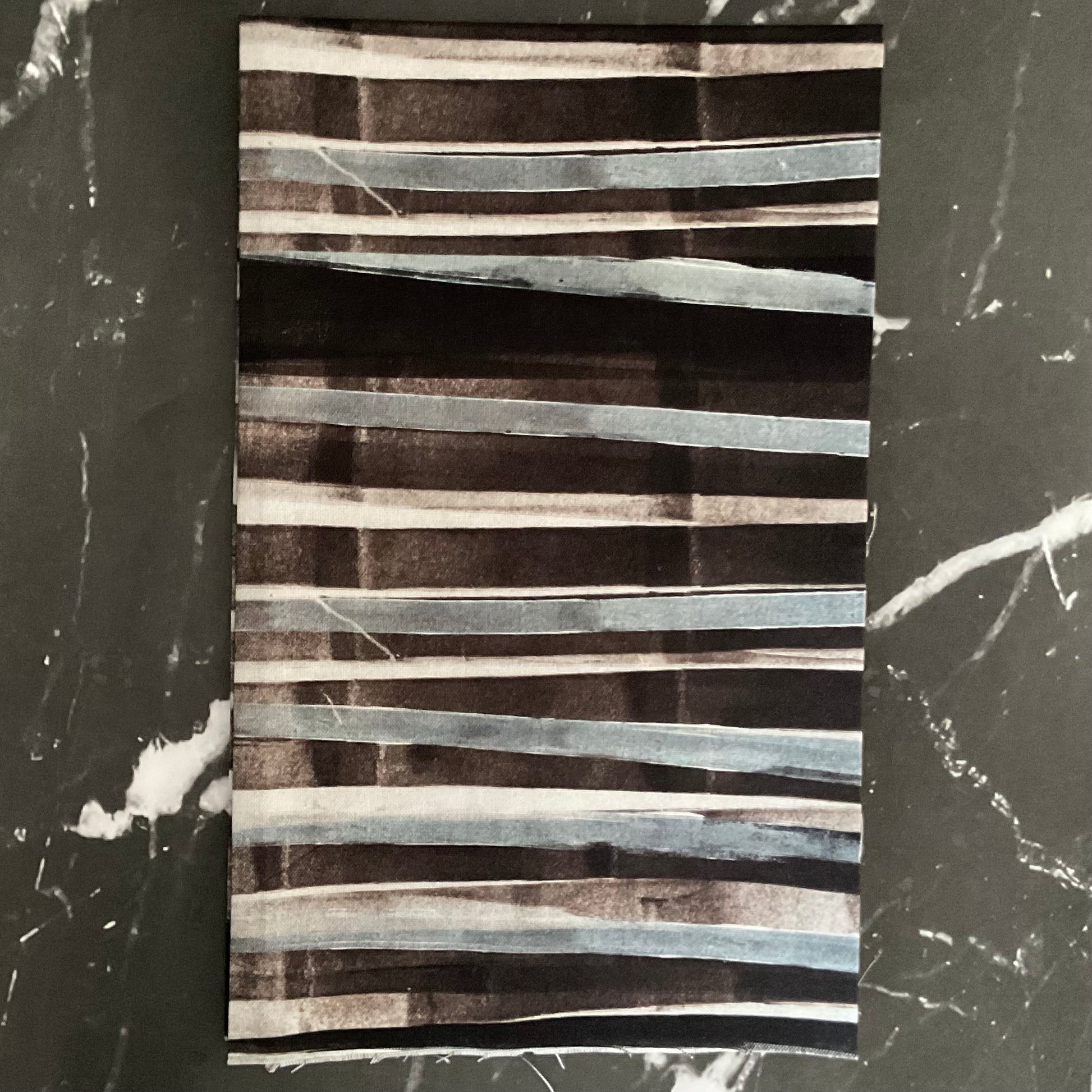 Lineage by e bond: Bundles