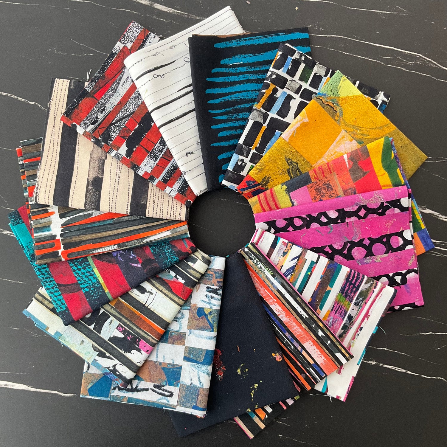 Lineage by e bond: Bundles