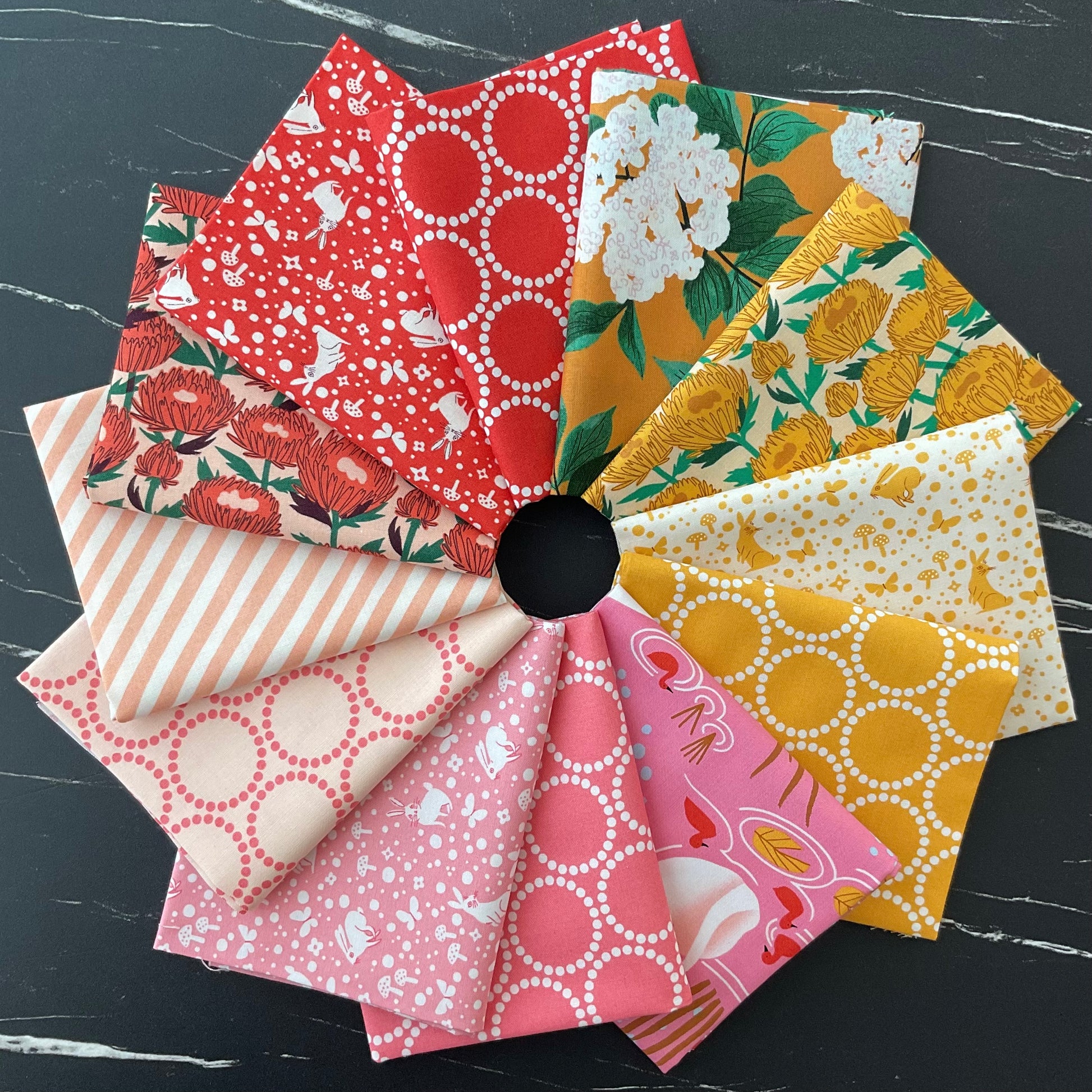 Love Letter by Lizzy House : Fabric Bundles