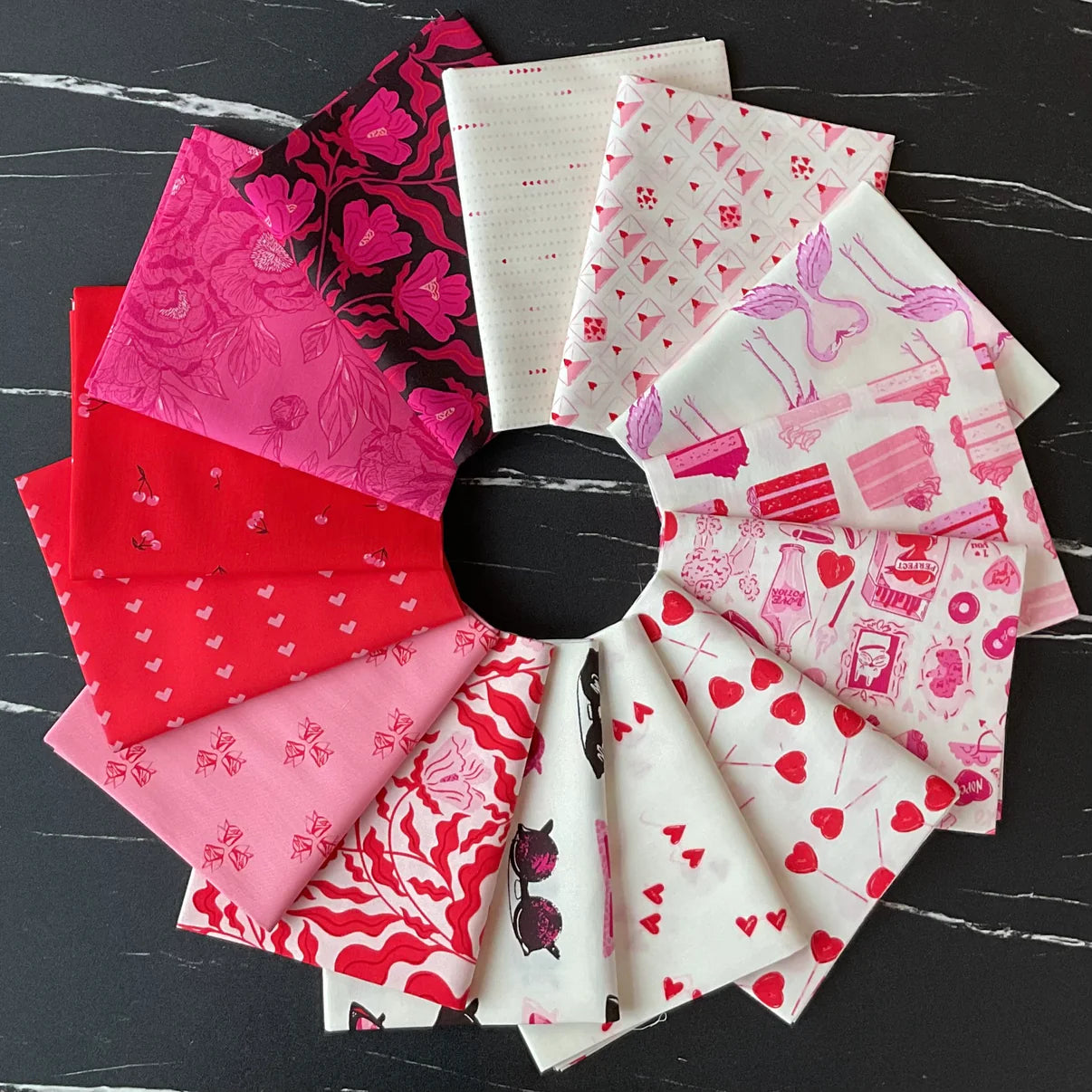 Love Struck by AGF Studio : Sweet on You, LOV14001