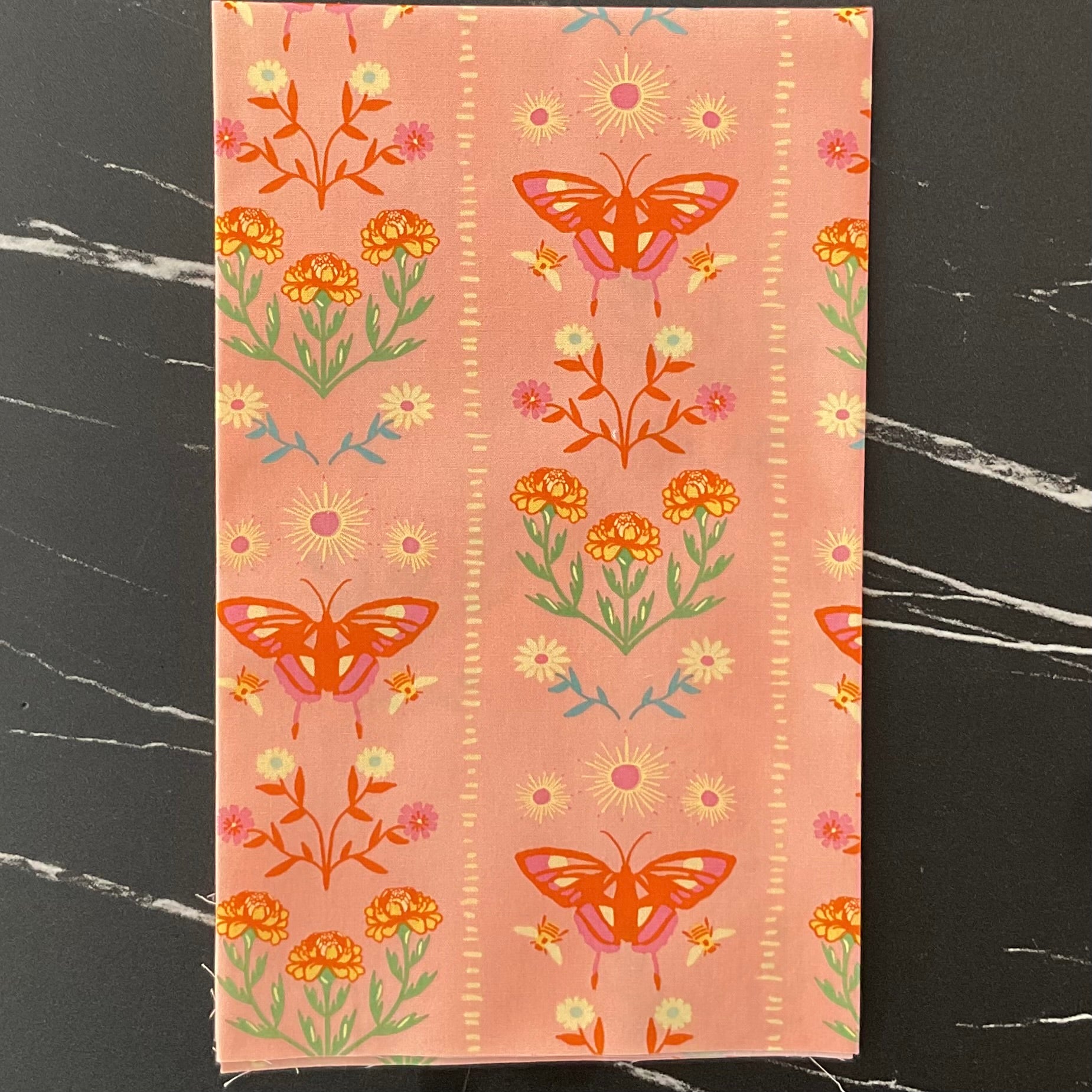 Marigold by Maureen Cracknell Annual Migration MRG55307