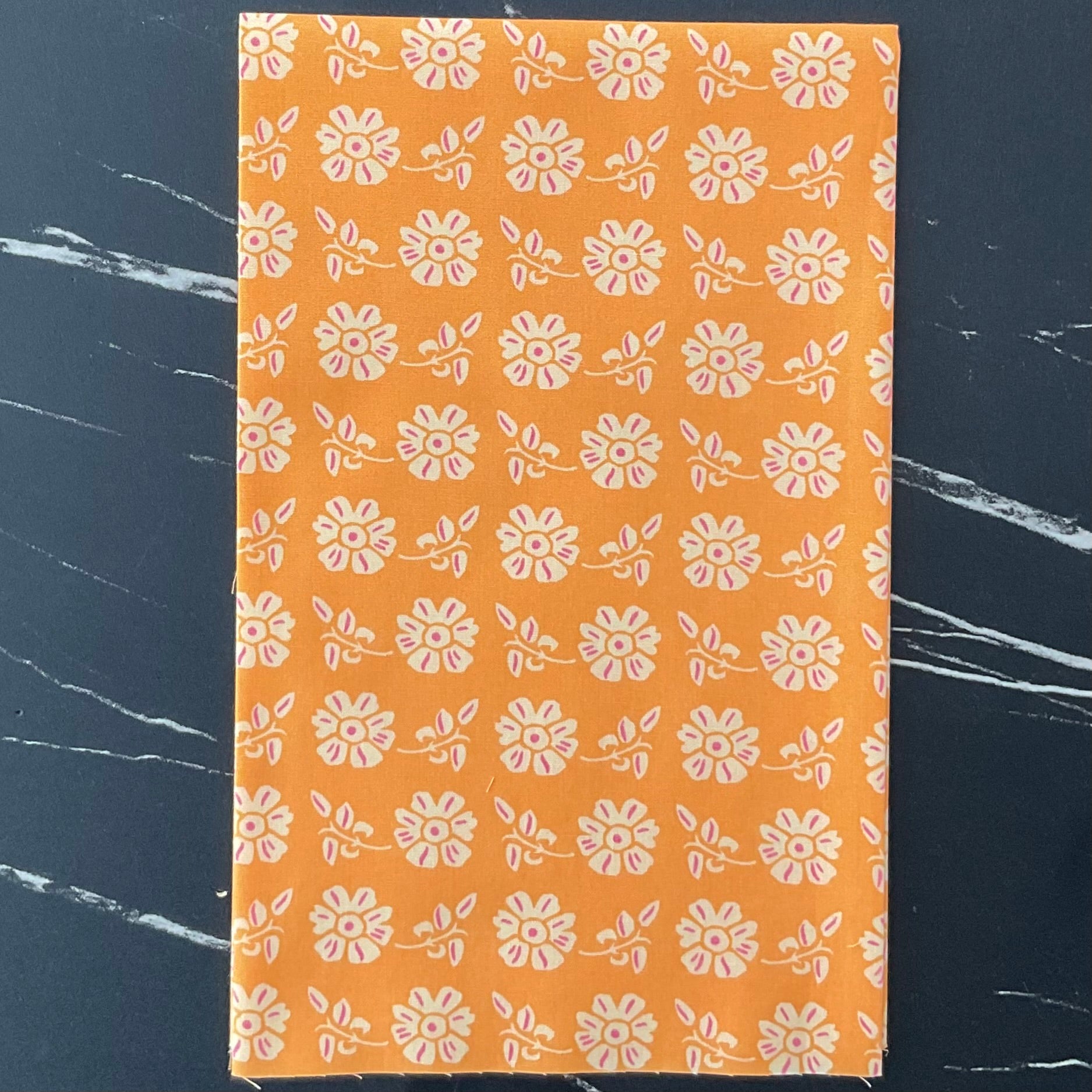 Marigold by Maureen Cracknell : In A Row MRG55303