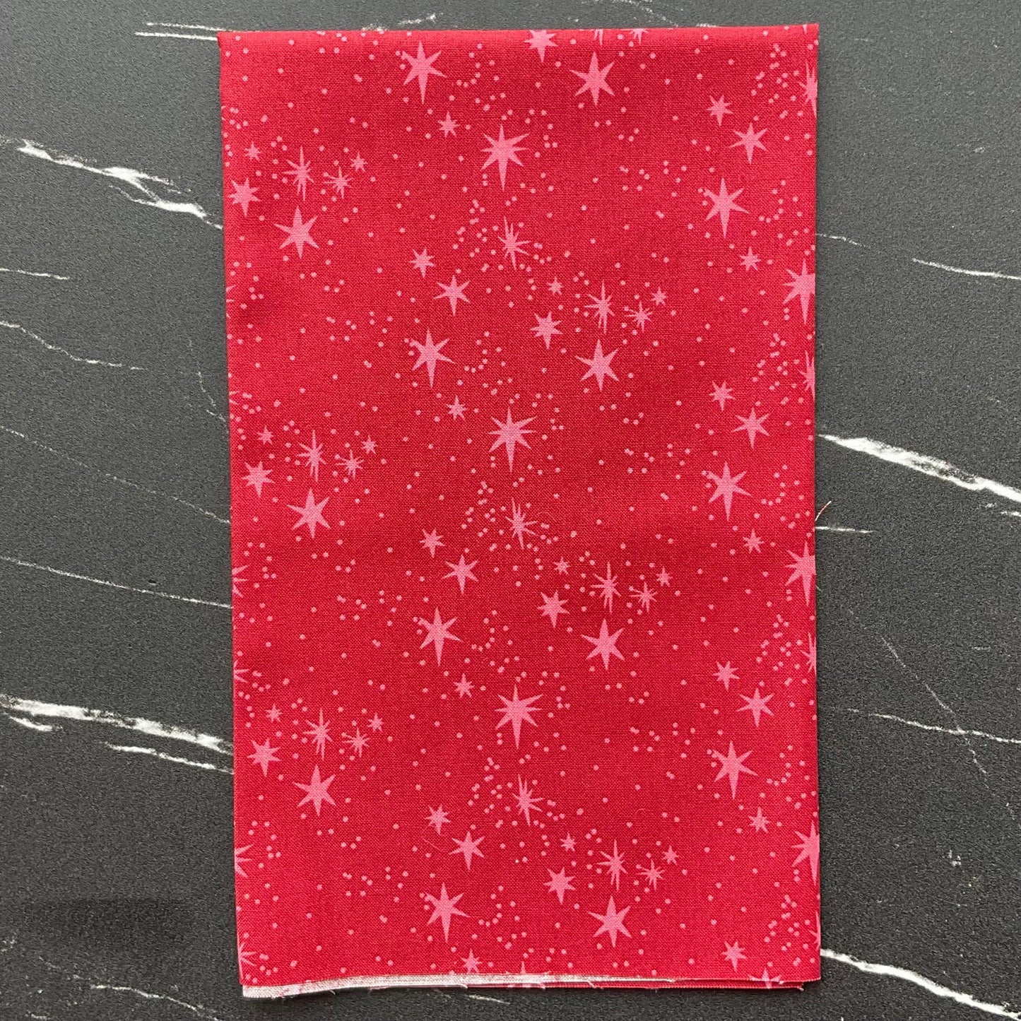 Merry Kitschmas by Louise Pretzel : Fabric Bundles