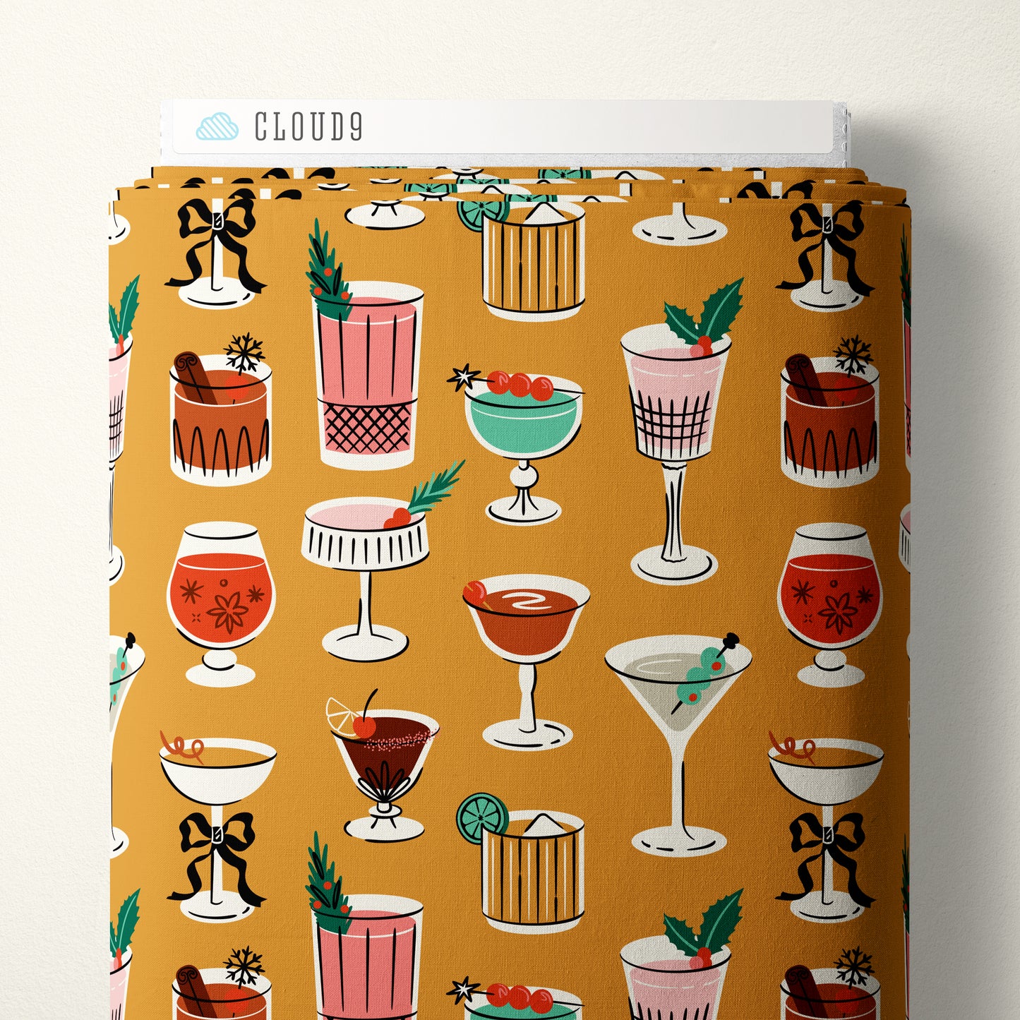 Merry and Mod by Shelby Warwood : Tinsel and Tinis Gold 229158