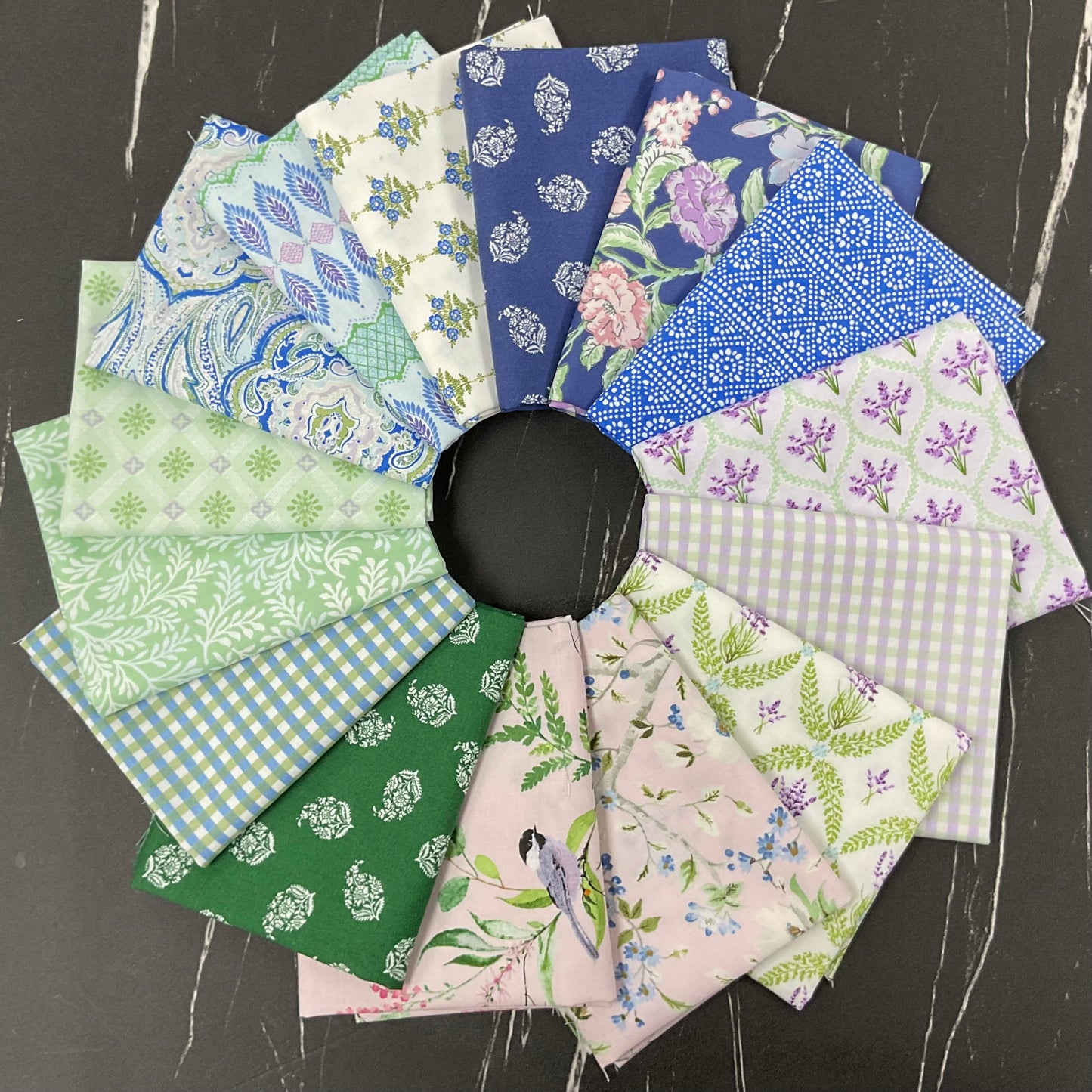 New Traditional by Lillian August : Fabric Bundles