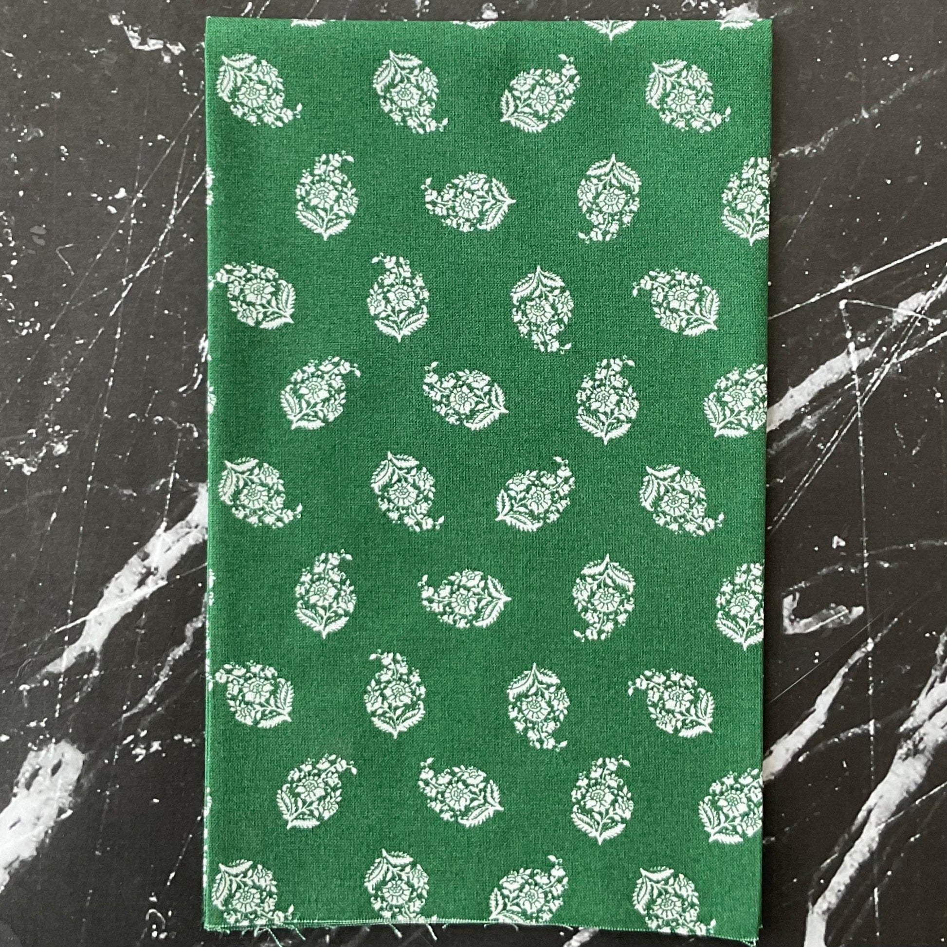 New Traditional by Lillian August : Fabric Bundles