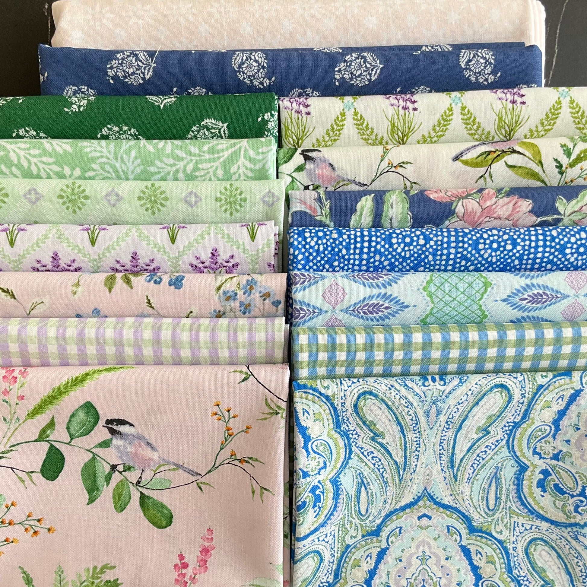 New Traditional by Lillian August : Liverpool Lane Quilt Kit