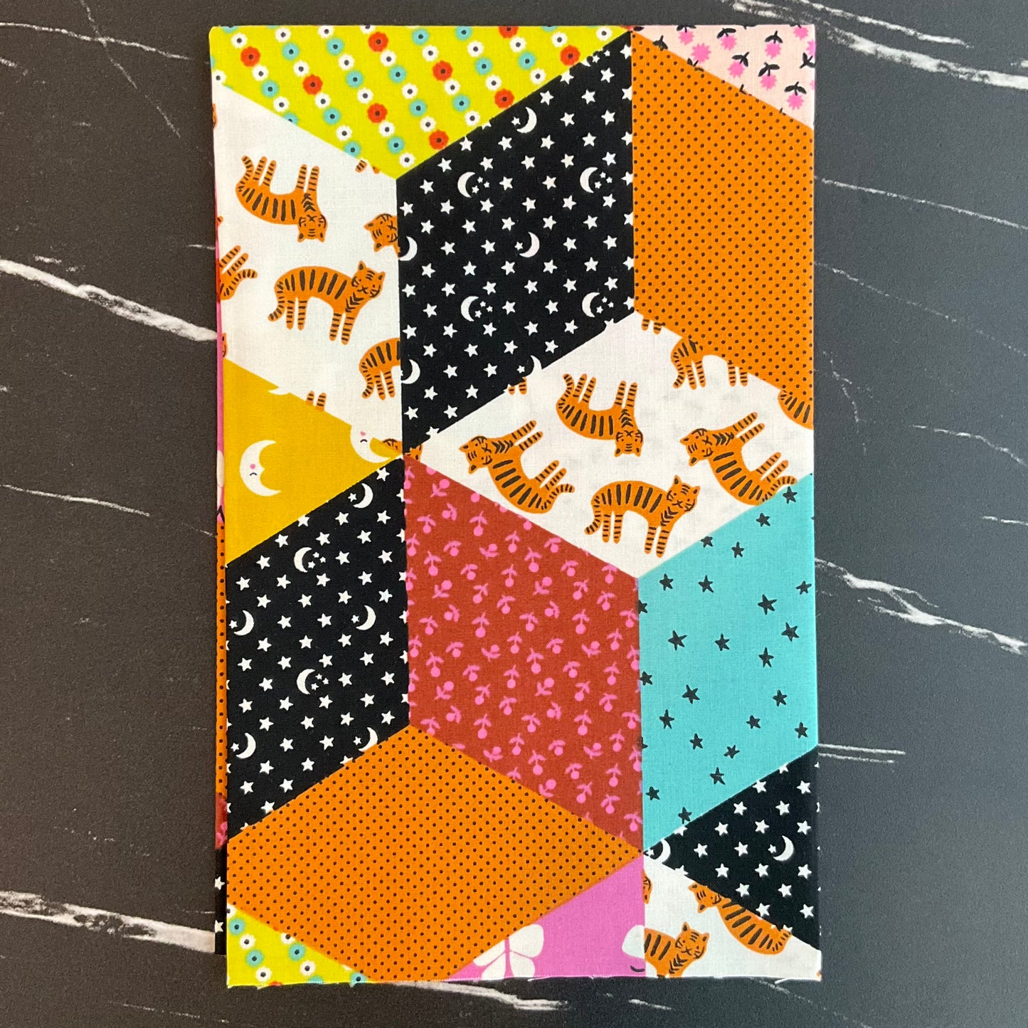 Ooh Lucky Lucky by Alexia Marcelle Abegg : Tumbling Blocks Caramel RS4112 15