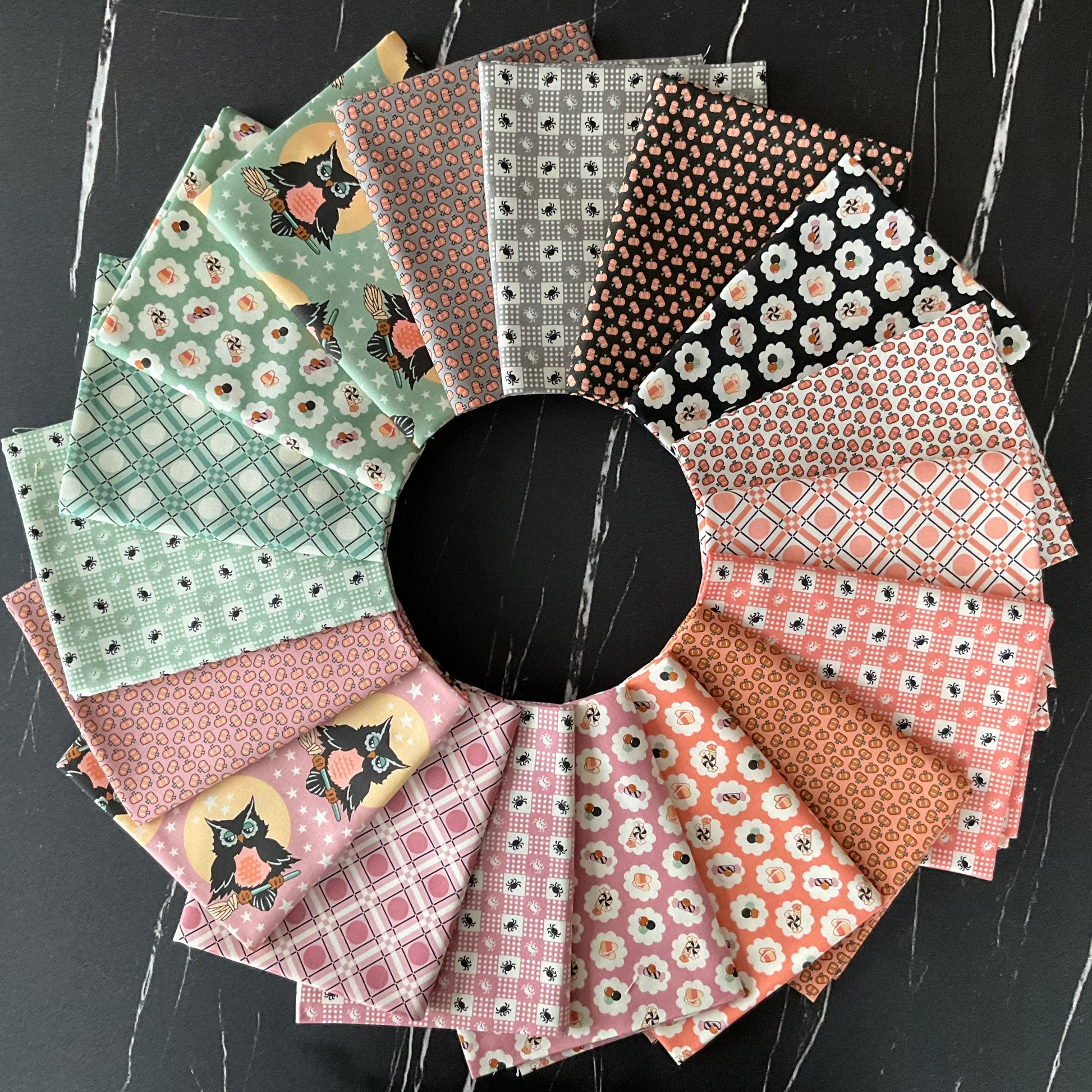 Owl O Ween by Urban Chiks : Fat Quarter Bundle