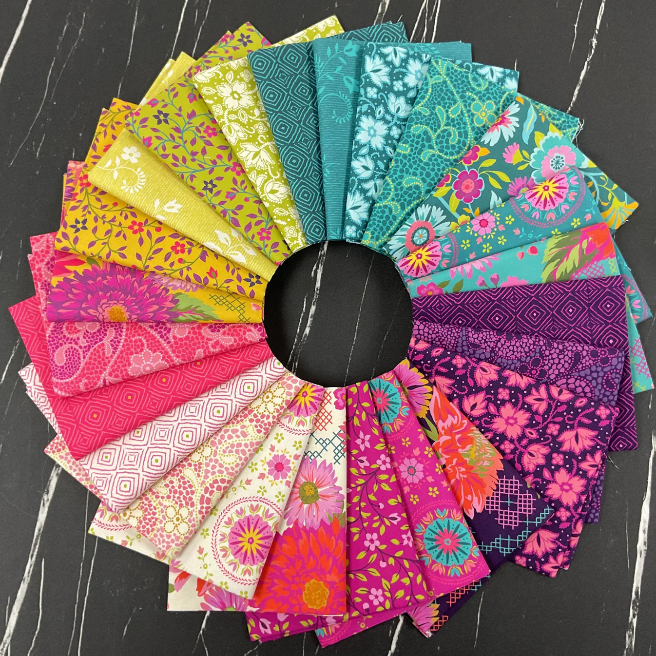 Parlor by Crystal Manning : Boho Flowers Maize 11967 18