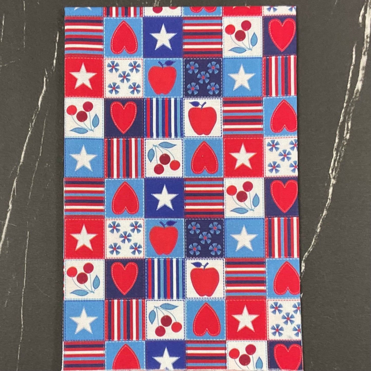 Patriotic Minis by P&B Textiles : Fabric Bundles