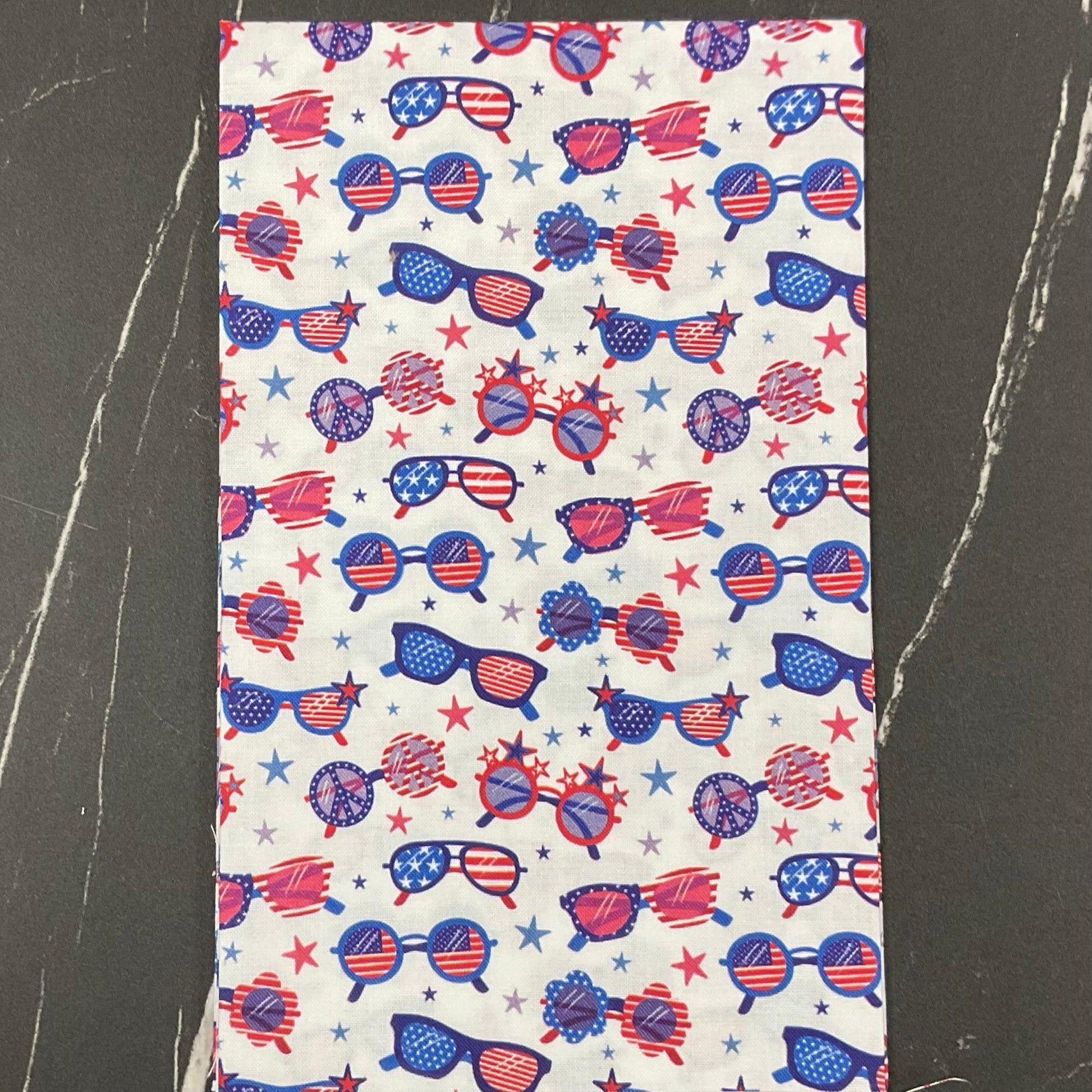Patriotic Minis by P&B Textiles : Fabric Bundles