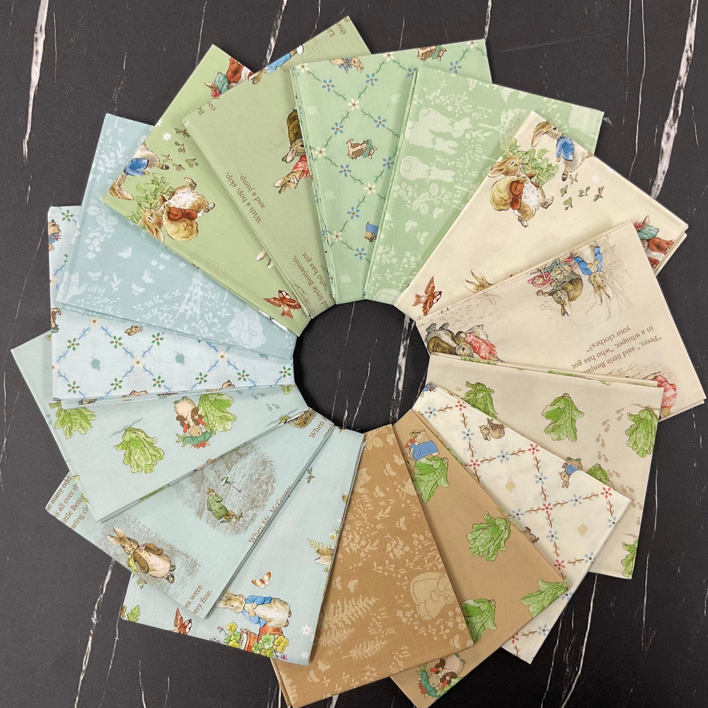 Peter Rabbit™ and Benjamin Bunny™ by Beatrix Potter Collection : 15 Piece Fat Quarter Bundle