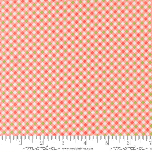 Poinsettia & Pear by Sherri & Chelsi : Gingham Carnation 37717 25