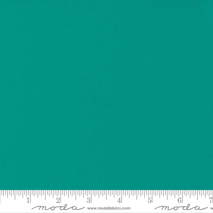 Popcorn by Elizabeth Hartman - Bella Solids Layer Cake 51280LCB