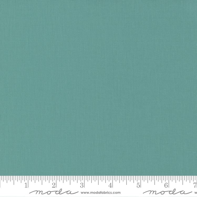 Popcorn by Elizabeth Hartman - Bella Solids Layer Cake 51280LCB