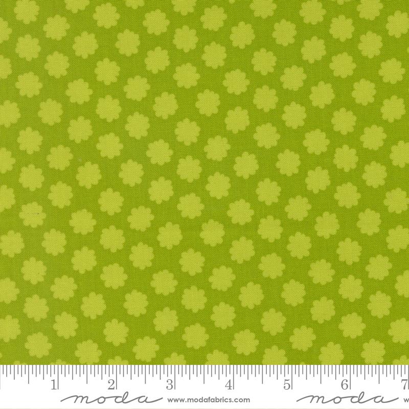 Scenery by Elizabeth Hartman : Scenery Puffball Lime 51276 14
