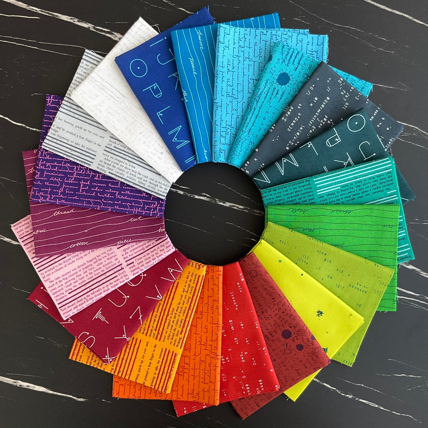 Scrawl by Giucy Giuce : Fabric Bundles