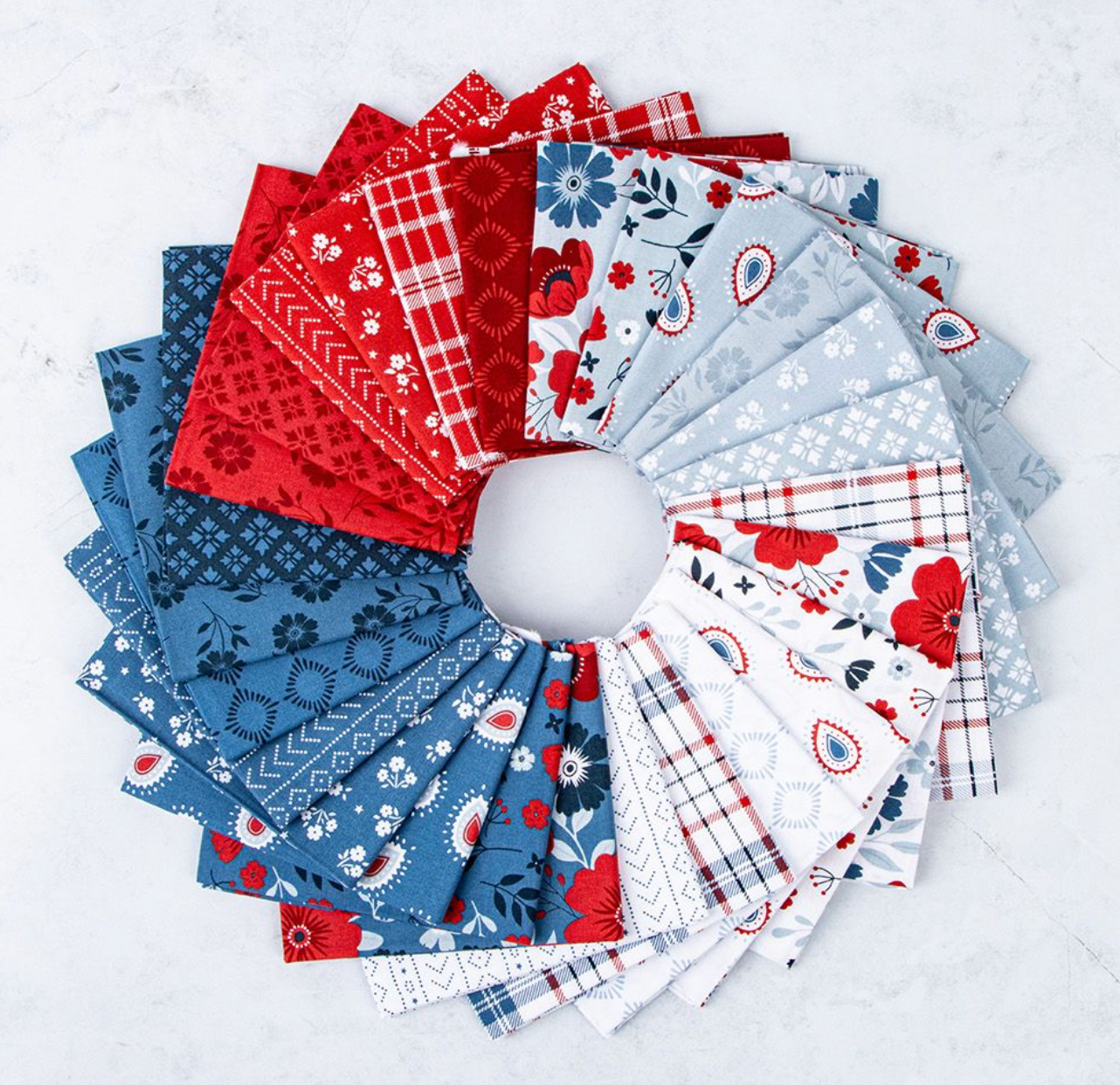 American Beauty by Dani Mogstad : Fat Quarter Bundle